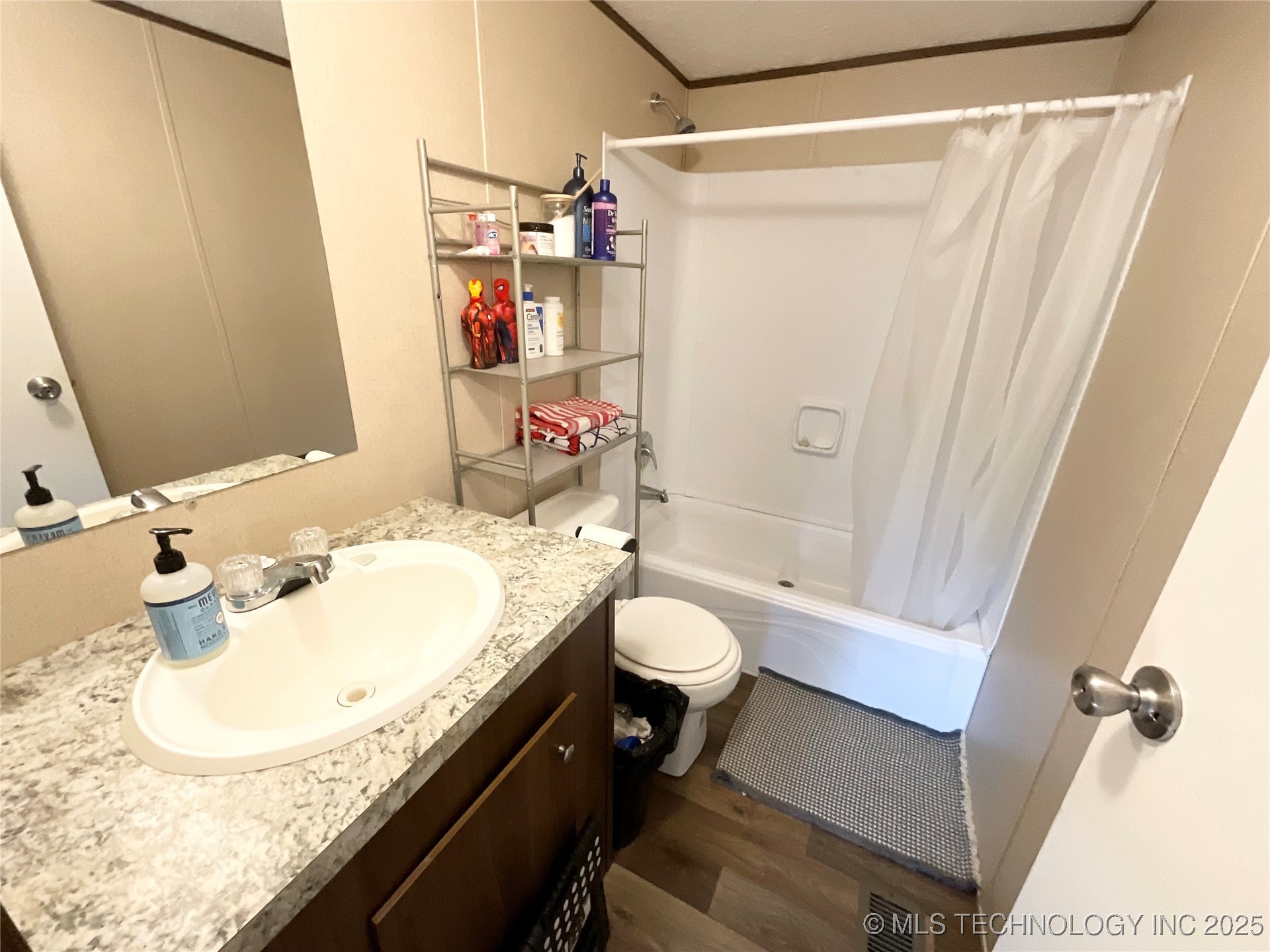 313 Hidden Hollow Property Photo 29