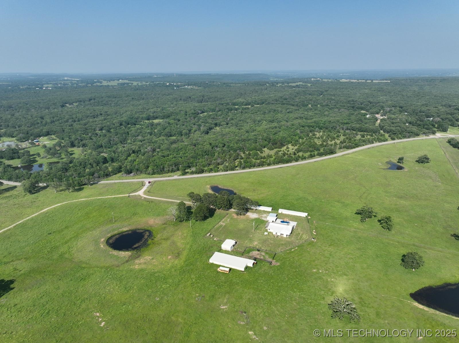 113097 Highway 124 Property Photo 12
