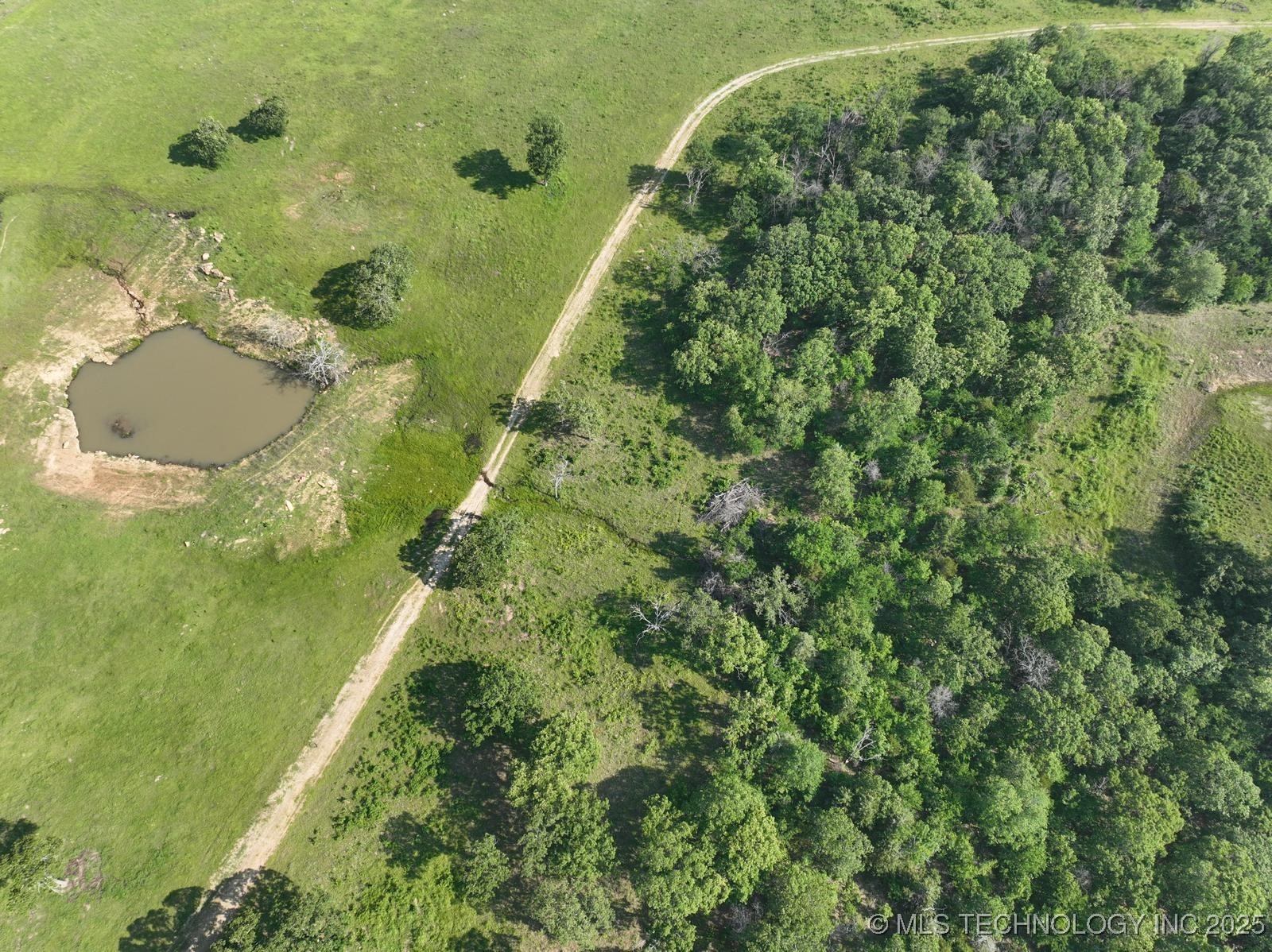 113097 Highway 124 Property Photo 17