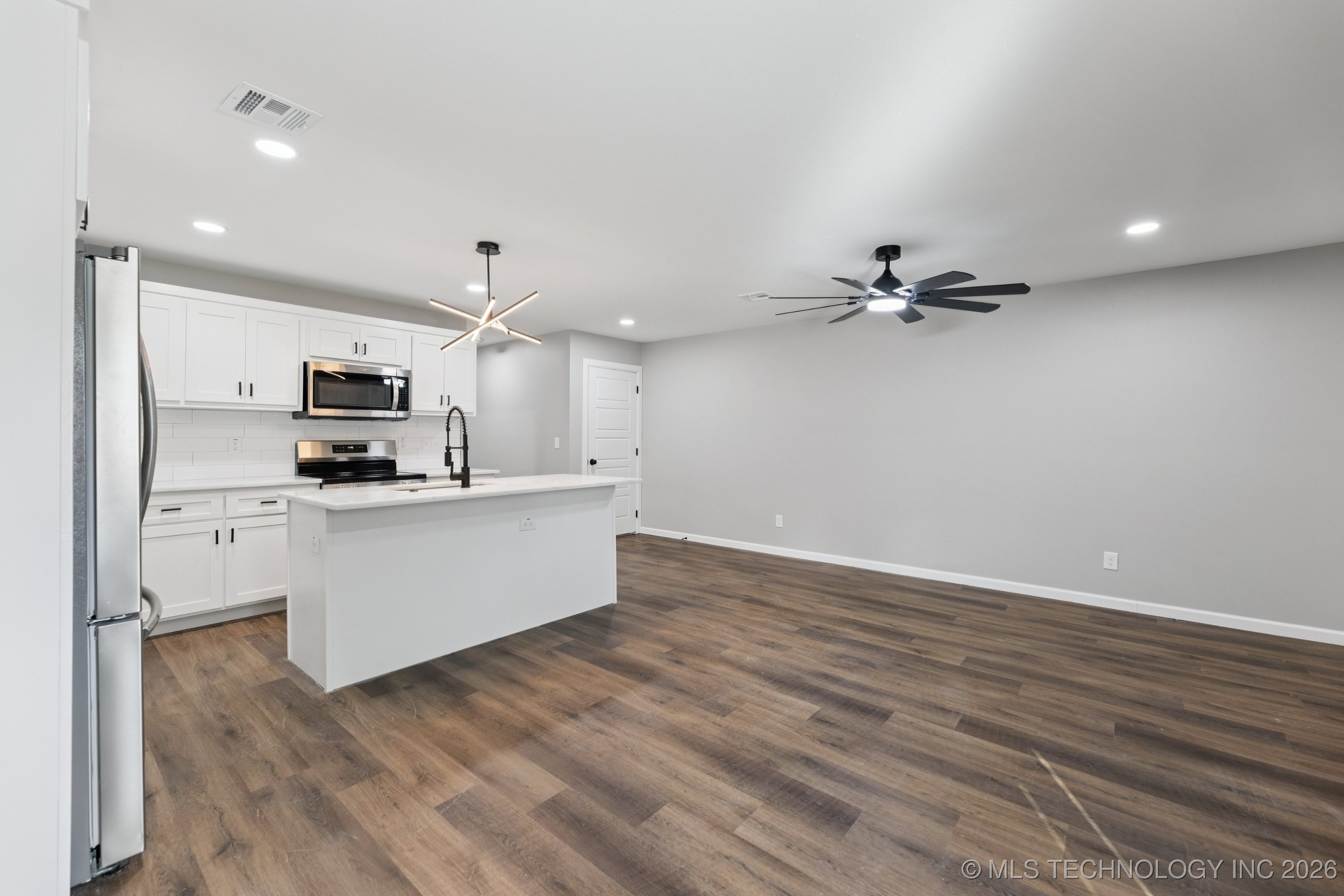 1307 N Tacoma Street A Property Photo 13