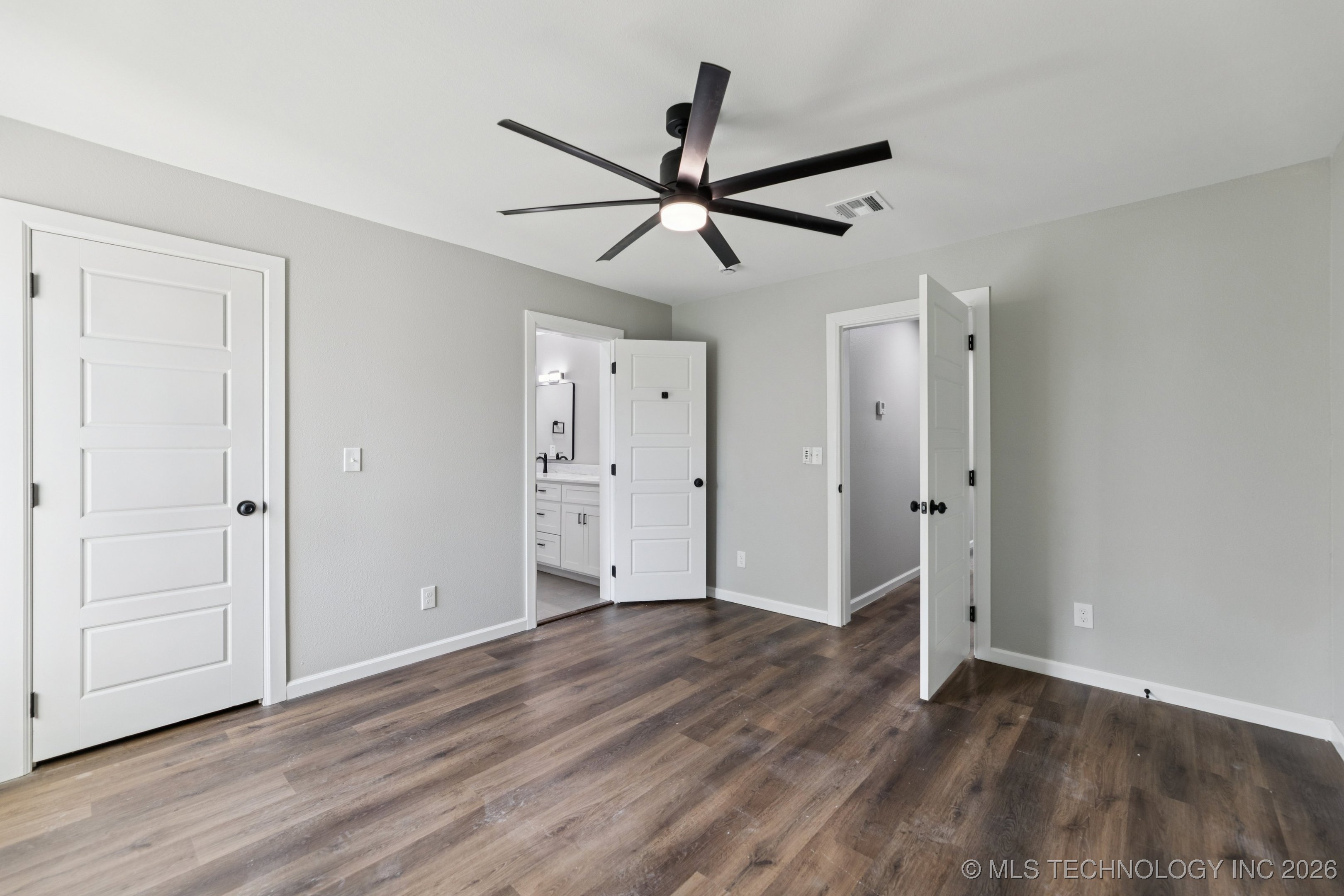 1307 N Tacoma Street A Property Photo 19