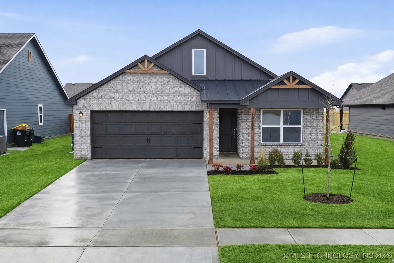 16194 S 90 Avenue Property Photo 1