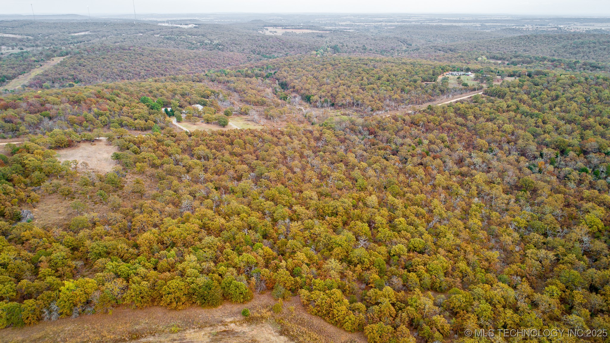 Hickory Hills Property Photo 2