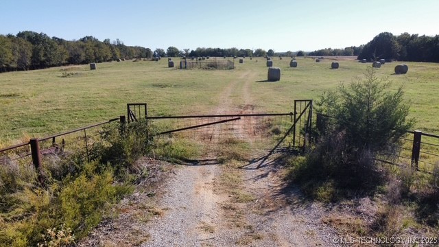 7655 E 137 Property Photo 16