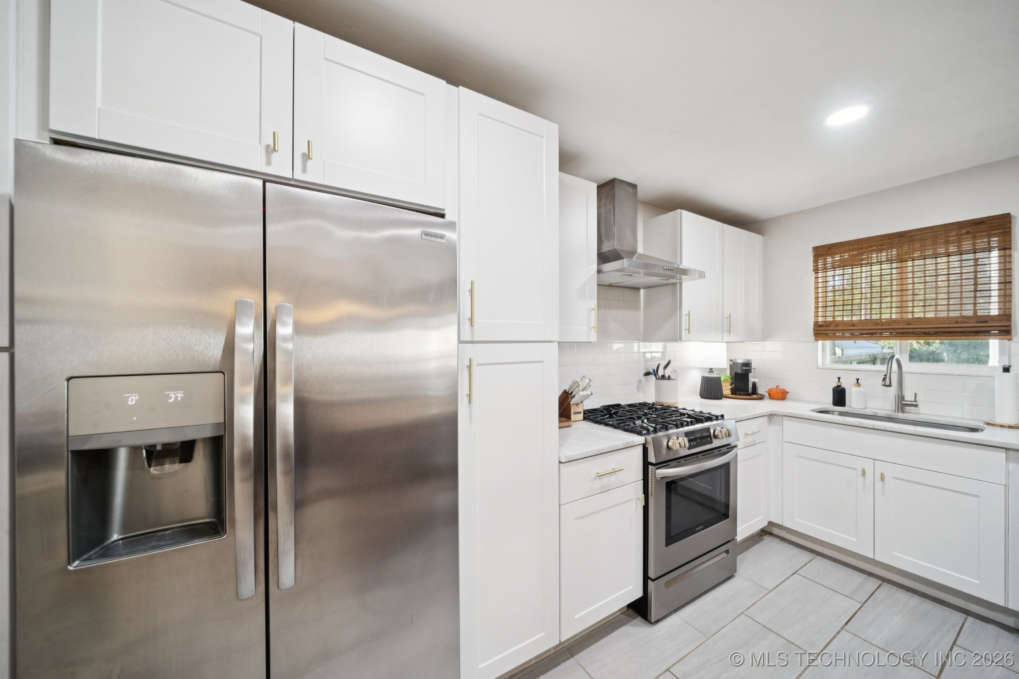 259 E 46th Street Property Photo 12