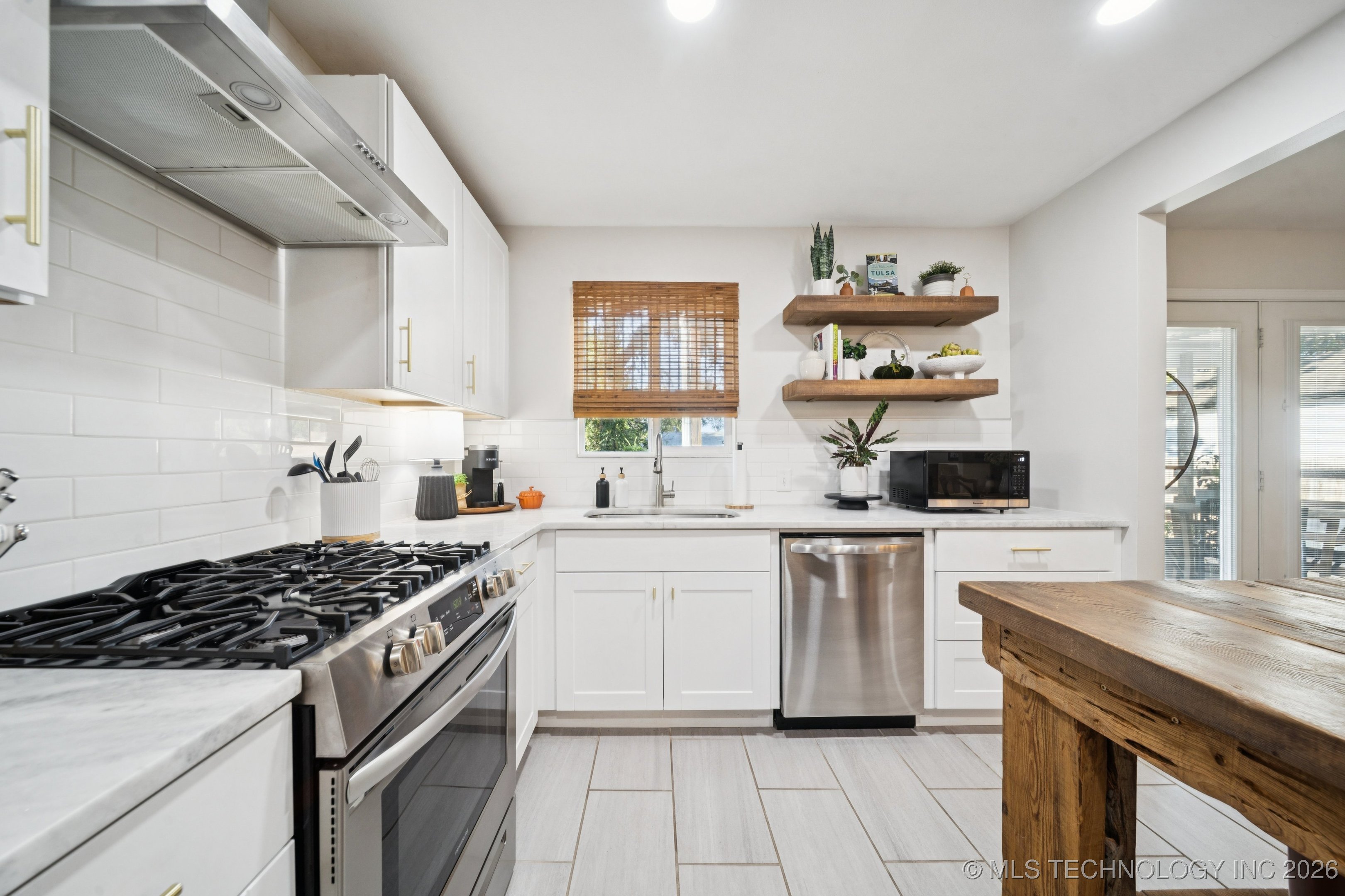 259 E 46th Street Property Photo 13