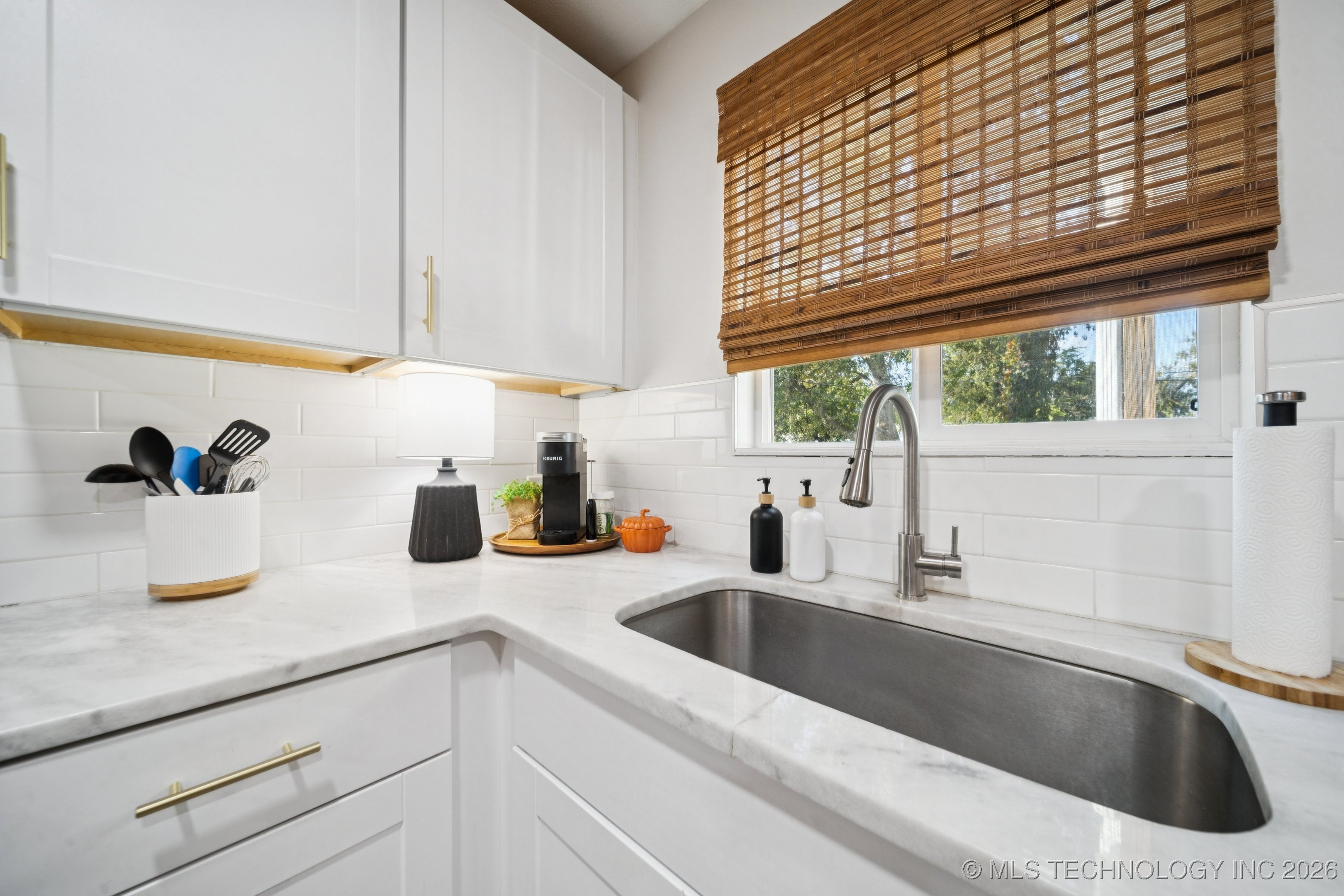 259 E 46th Street Property Photo 15