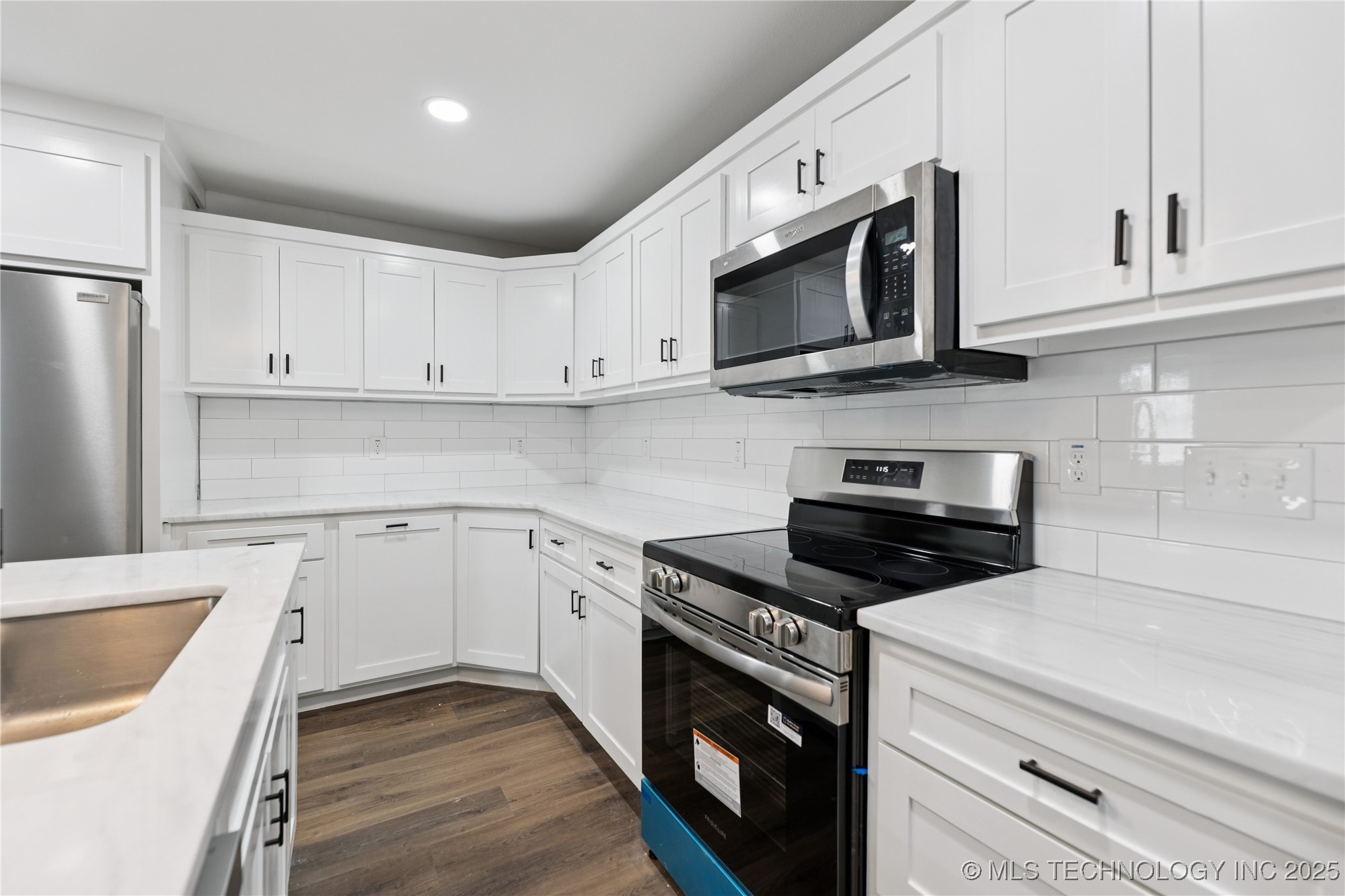 1307 N Tacoma Street B Property Photo 11