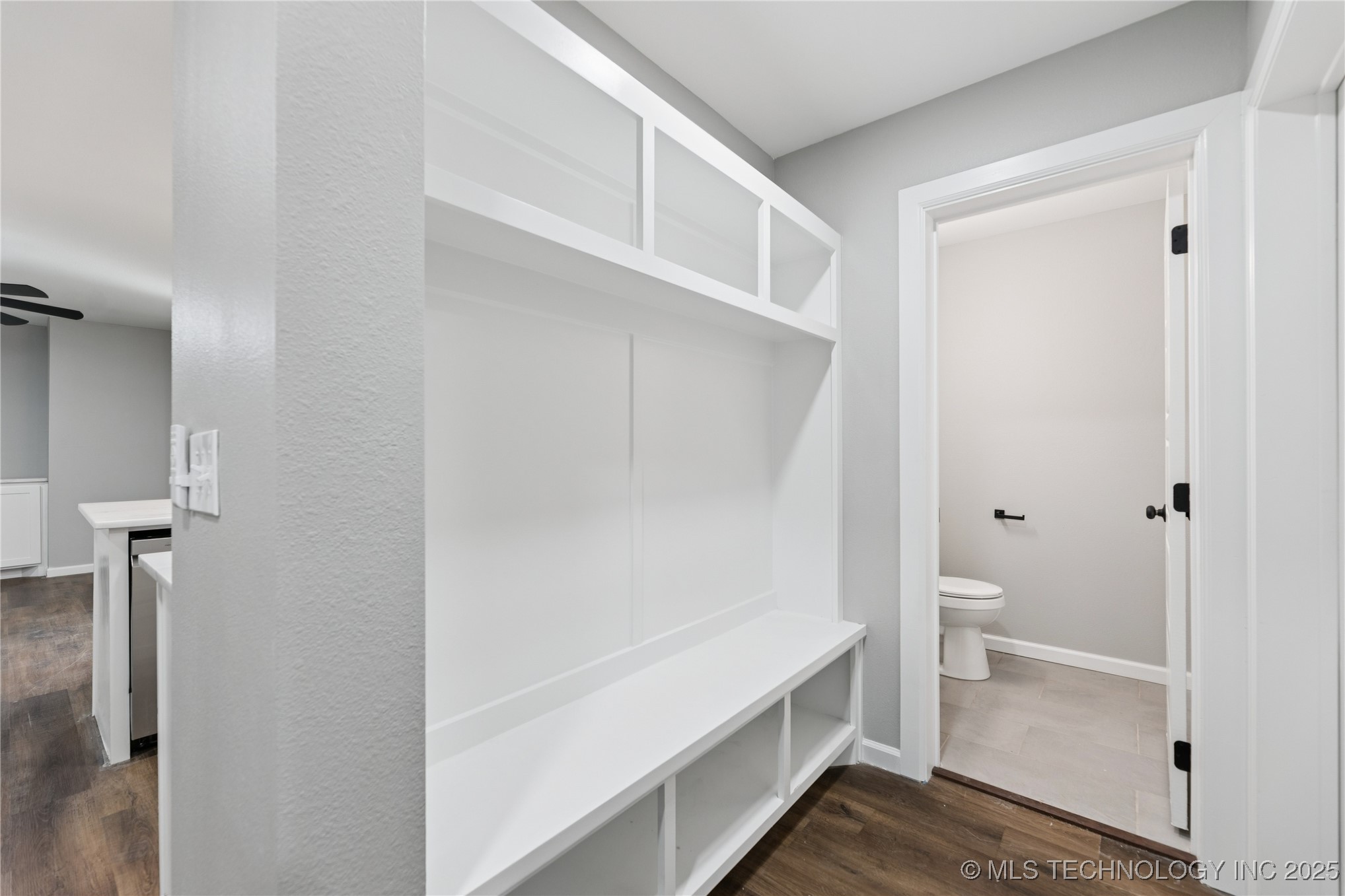 1307 N Tacoma Street B Property Photo 14