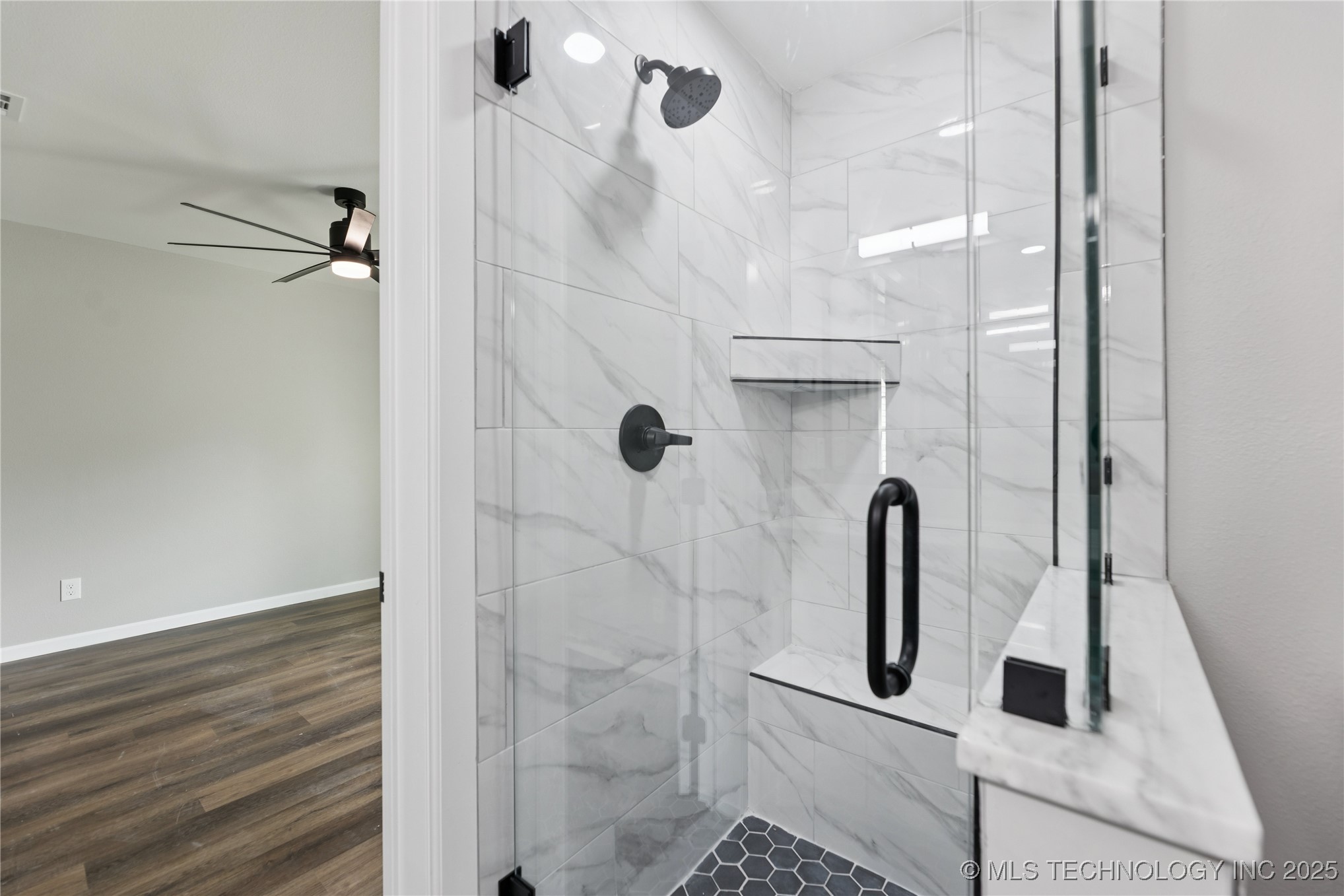 1307 N Tacoma Street B Property Photo 22