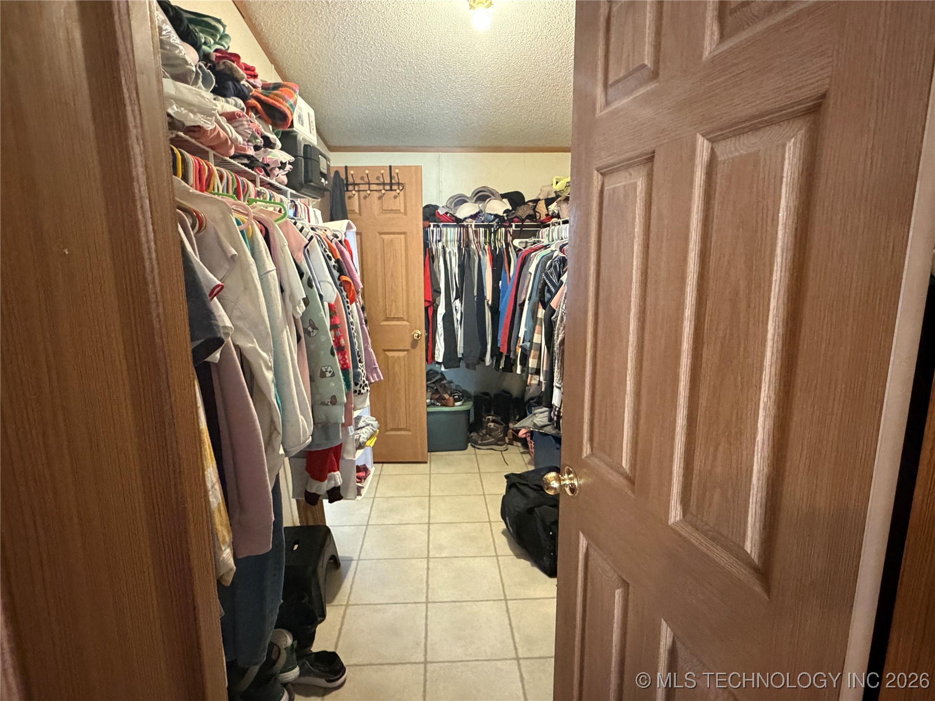 410053 E 1240 Property Photo 8