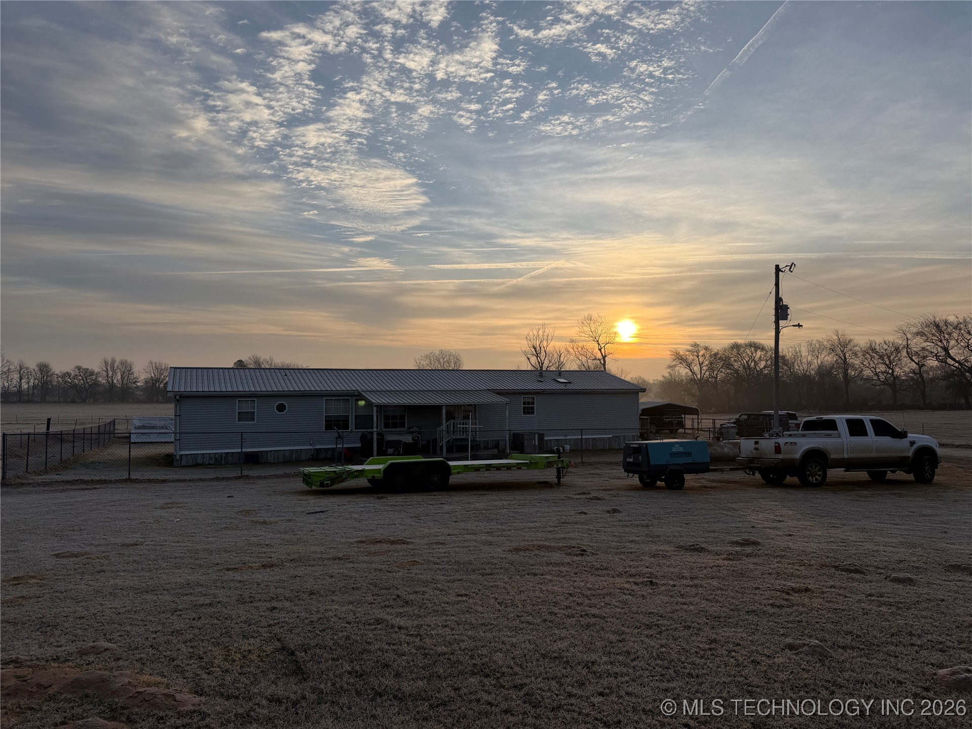 410053 E 1240 Property Photo 16