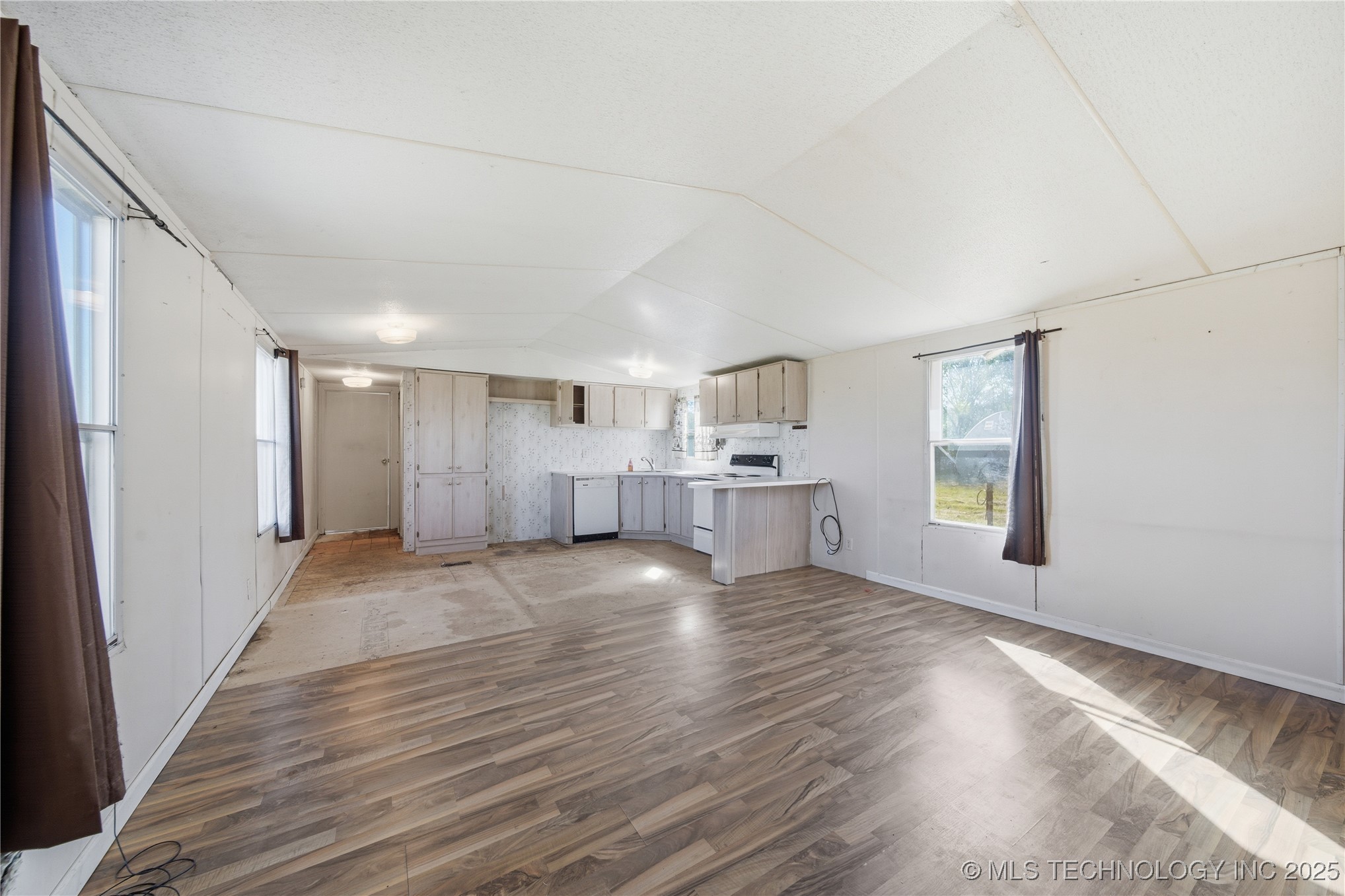 10750 S Highway 28 Highway Property Photo 7