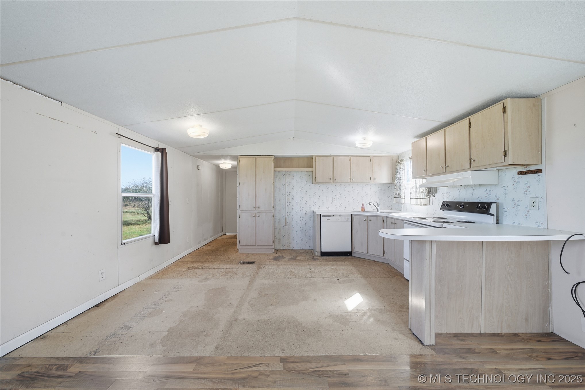 10750 S Highway 28 Highway Property Photo 11