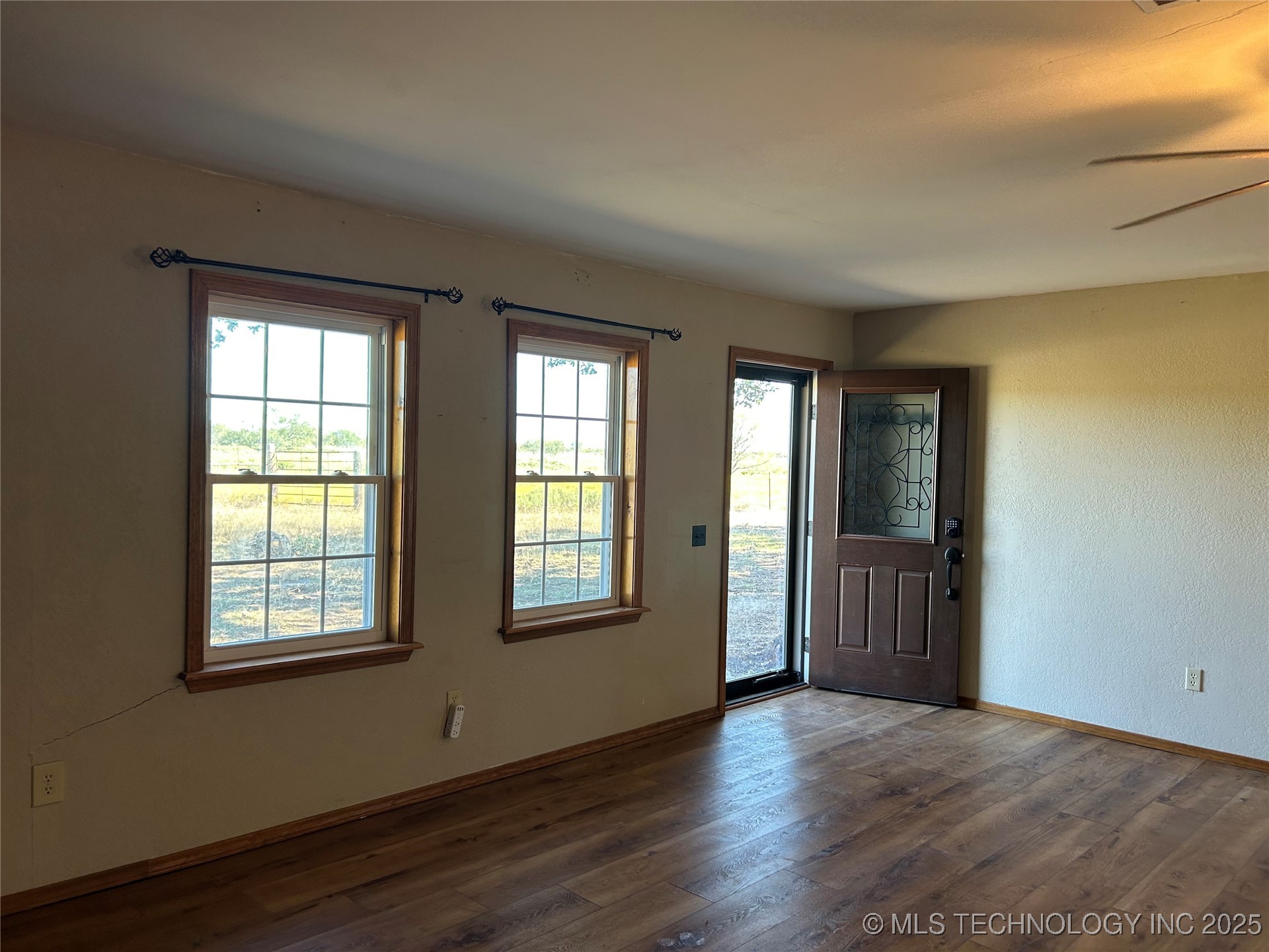 29046 E 1900 Road Property Photo 6