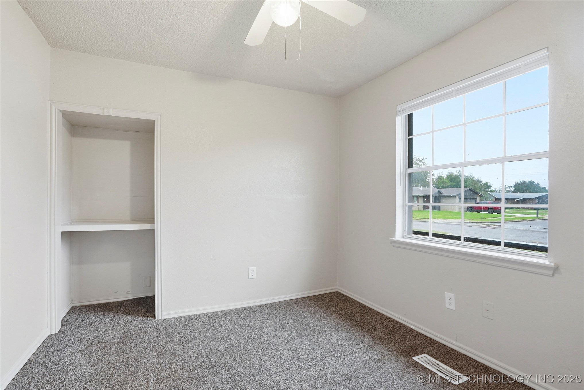 11502 E 37th Street Property Photo 19