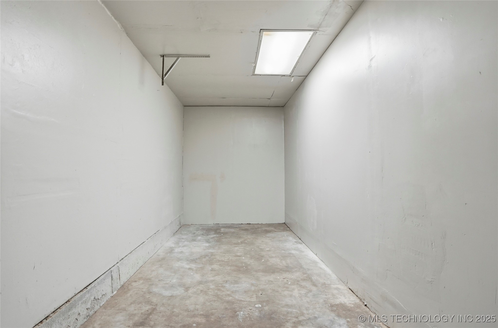 11502 E 37th Street Property Photo 23