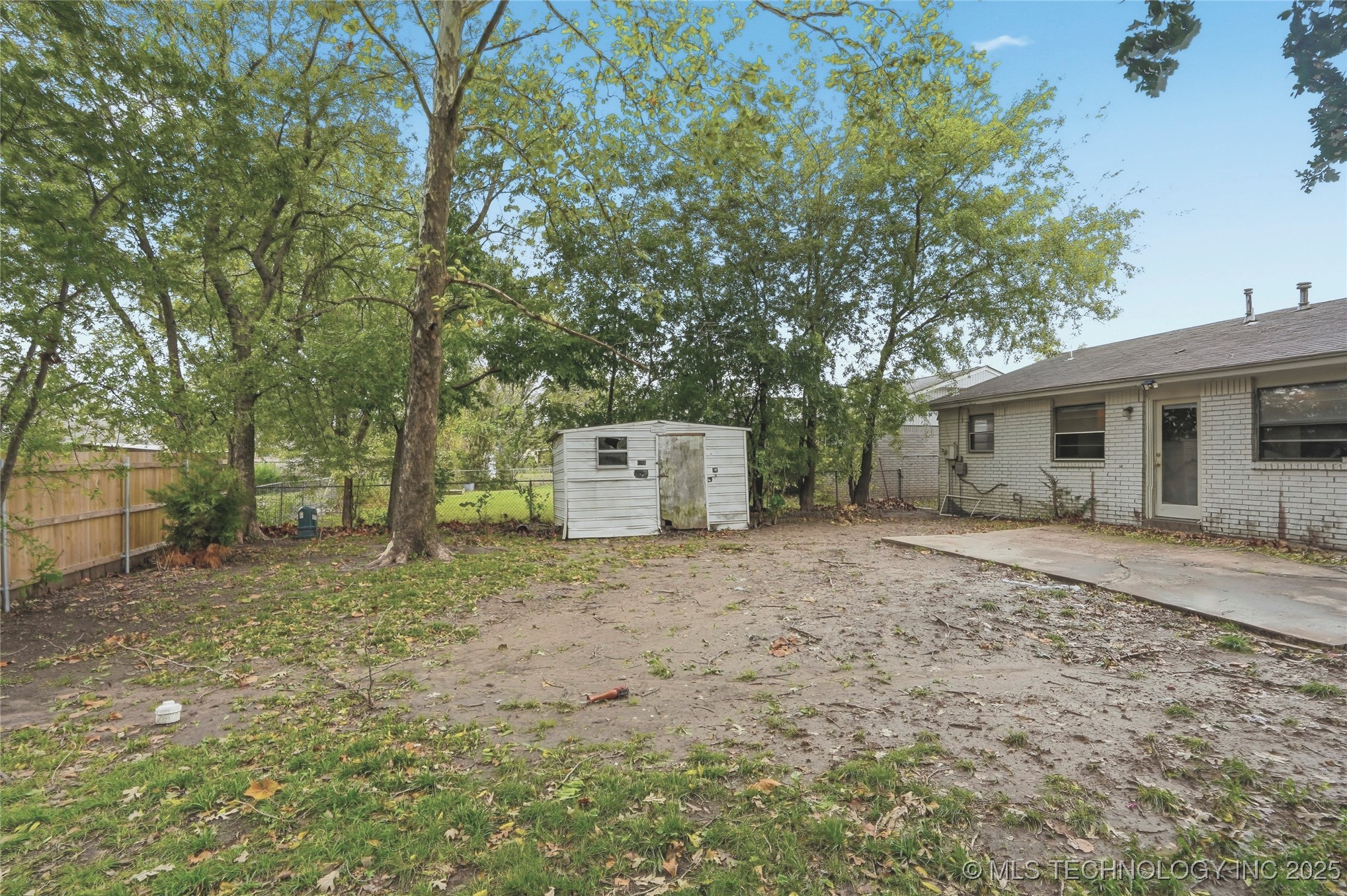 11502 E 37th Street Property Photo 26