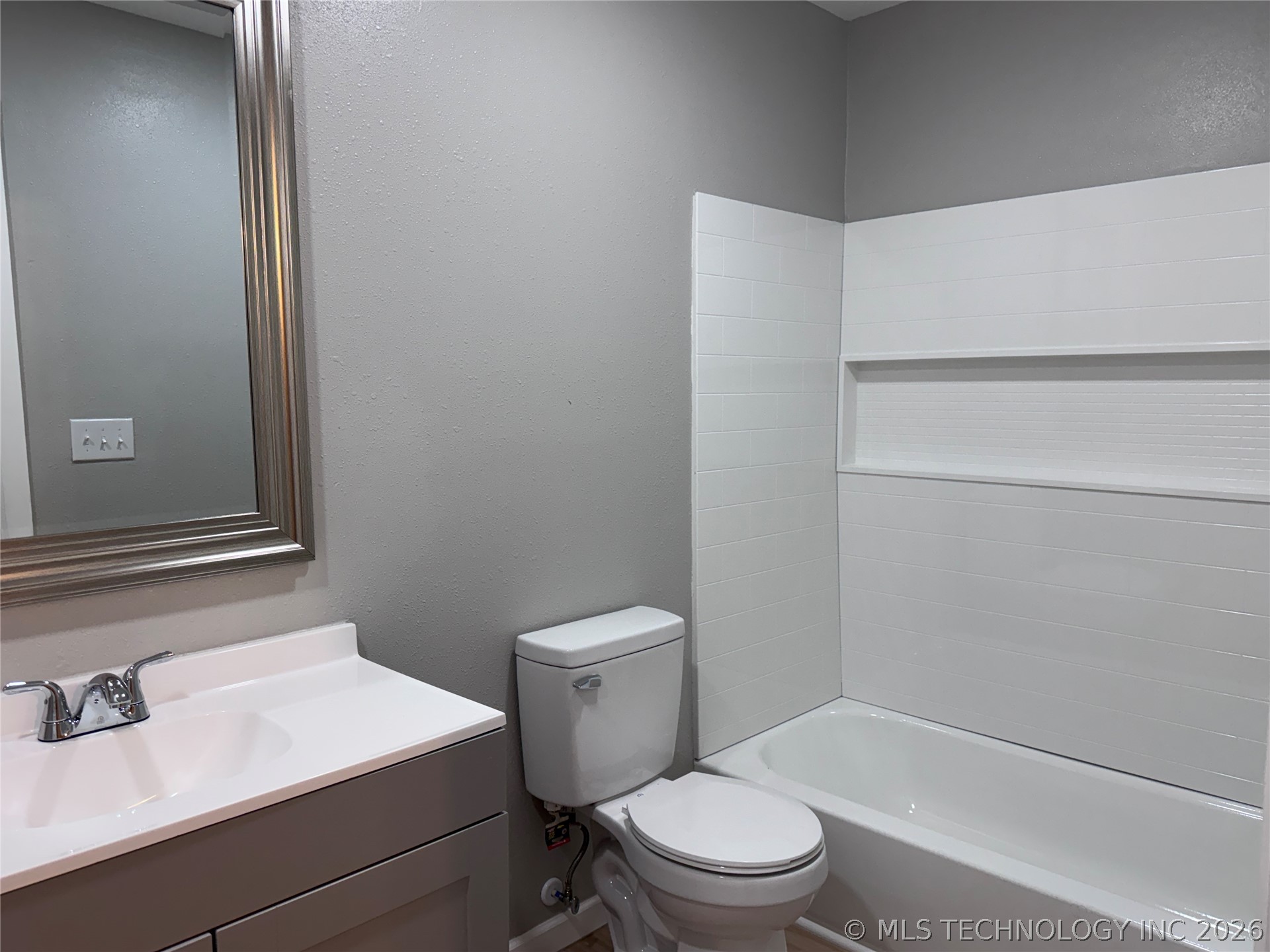 213 W Pine Street Property Photo 5