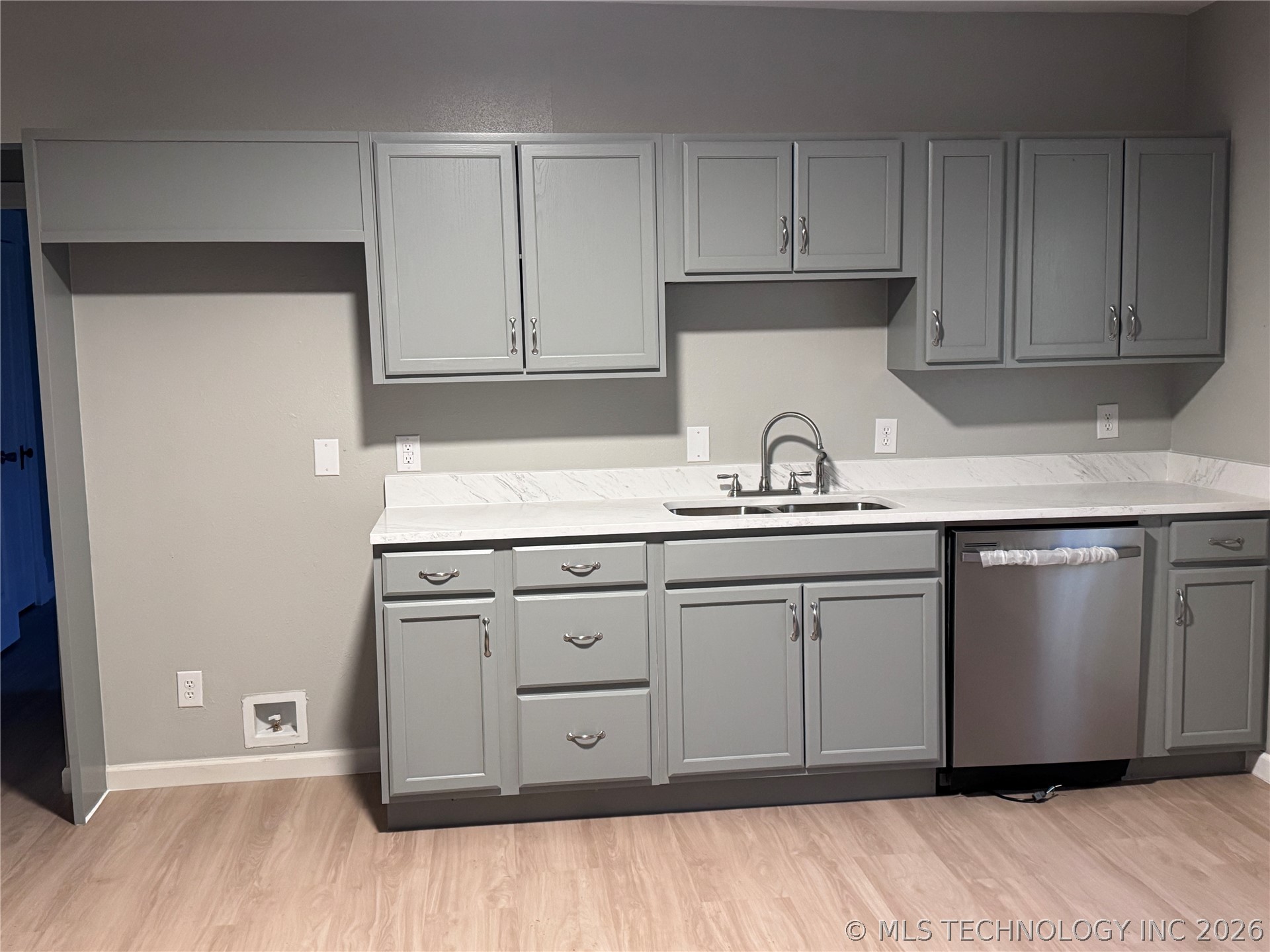 213 W Pine Street Property Photo 8