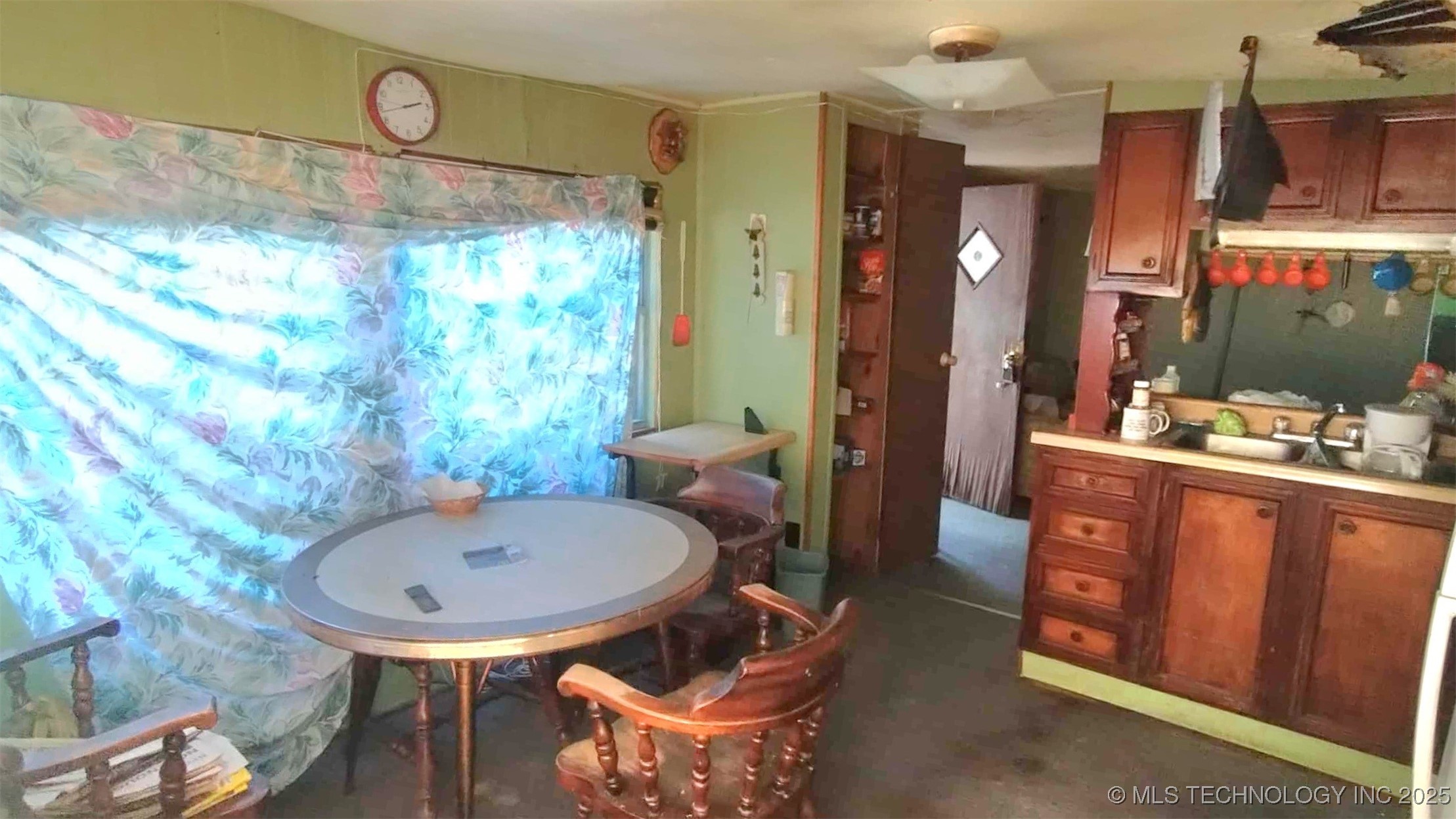 19324 W Dojaro Property Photo 11