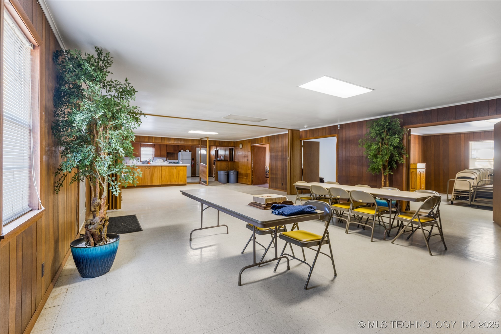 12229 S 49th West West Avenue Property Photo 7