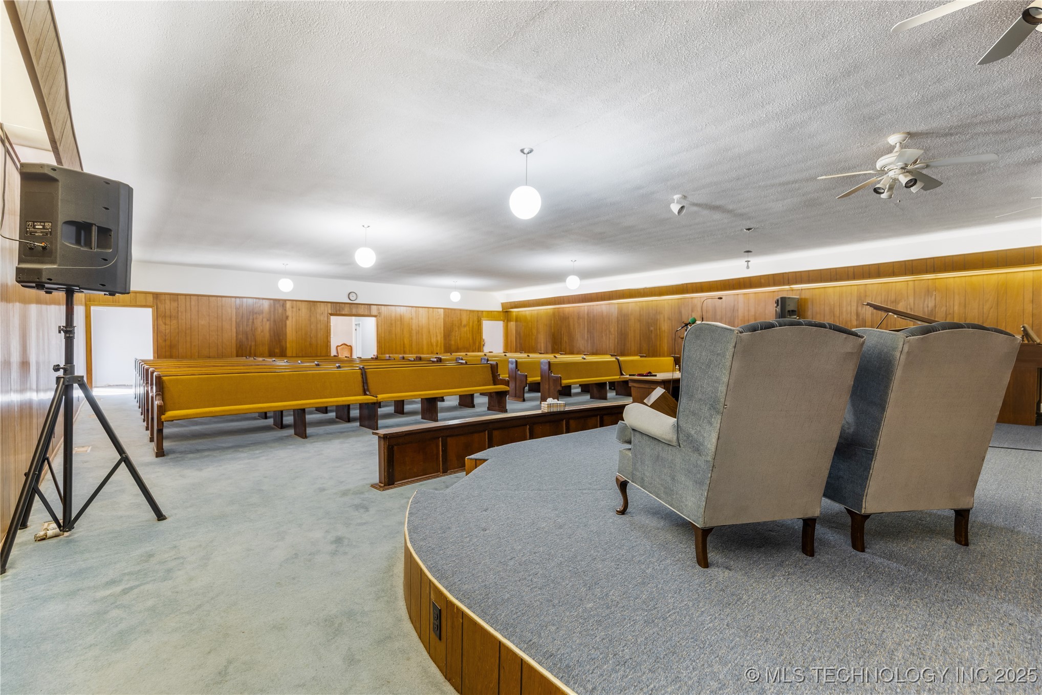 12229 S 49th West West Avenue Property Photo 9