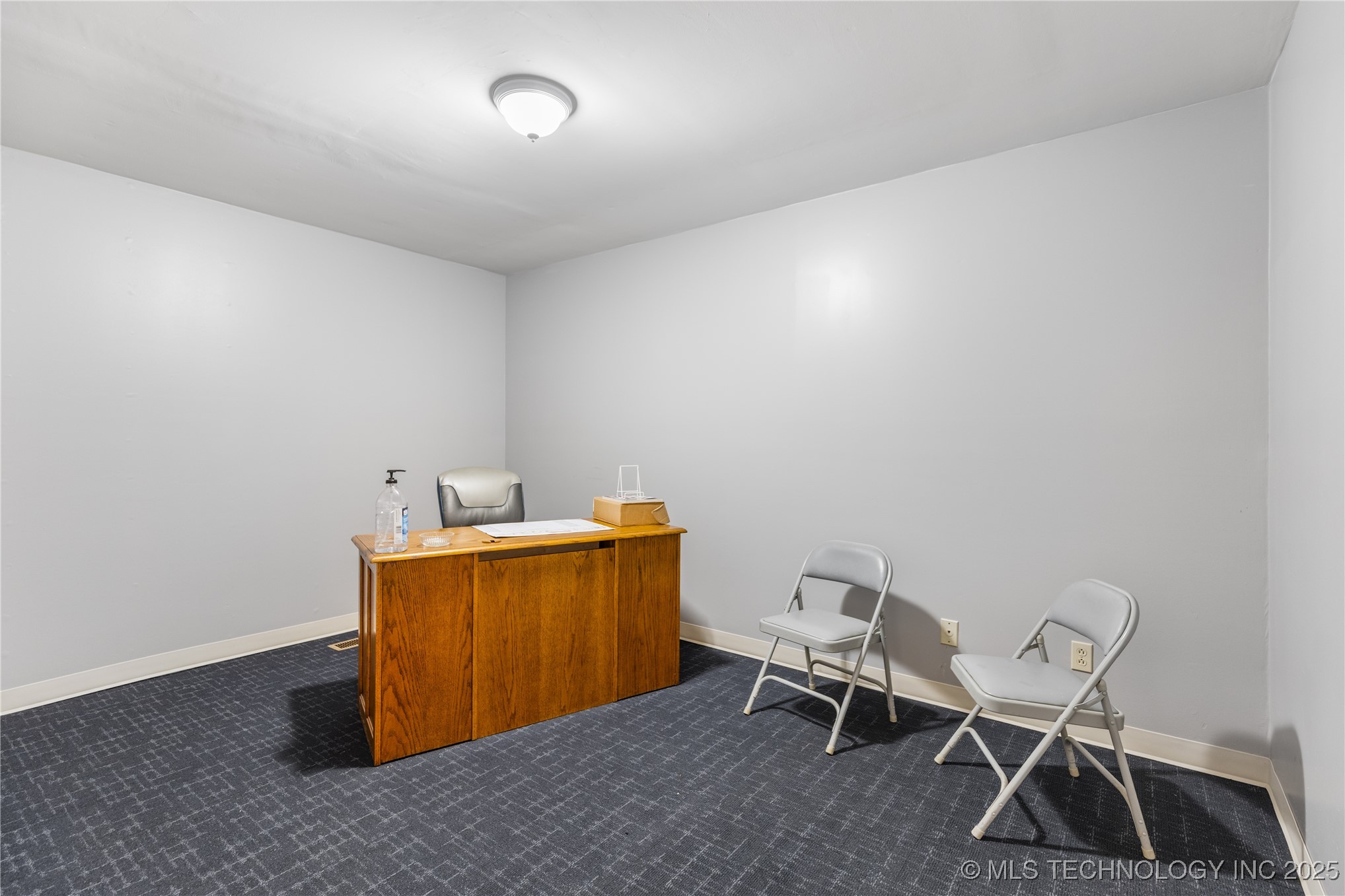 12229 S 49th West West Avenue Property Photo 10