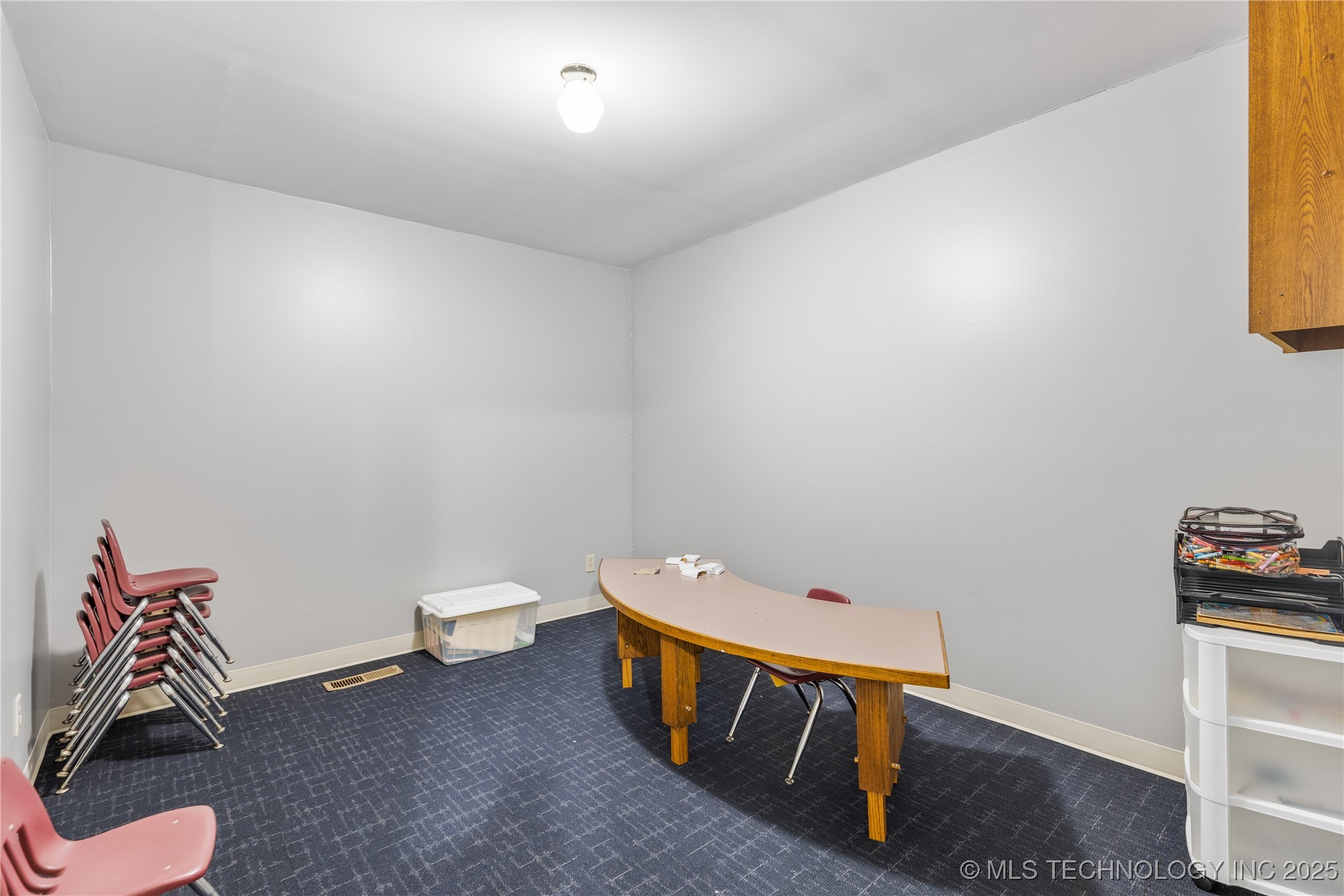 12229 S 49th West West Avenue Property Photo 11