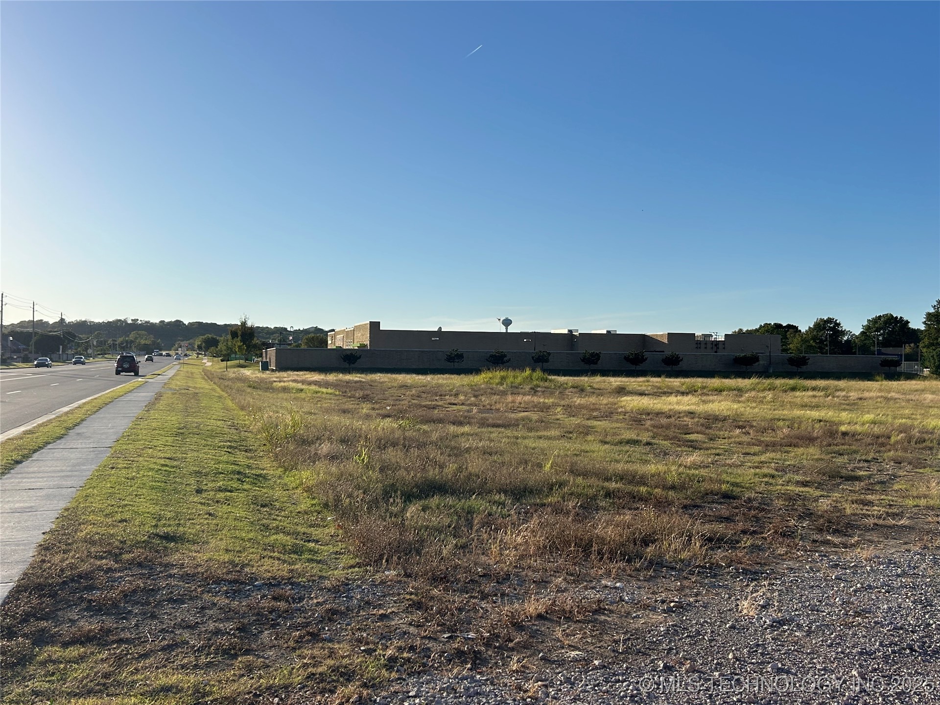 E Albany Street Property Photo 16