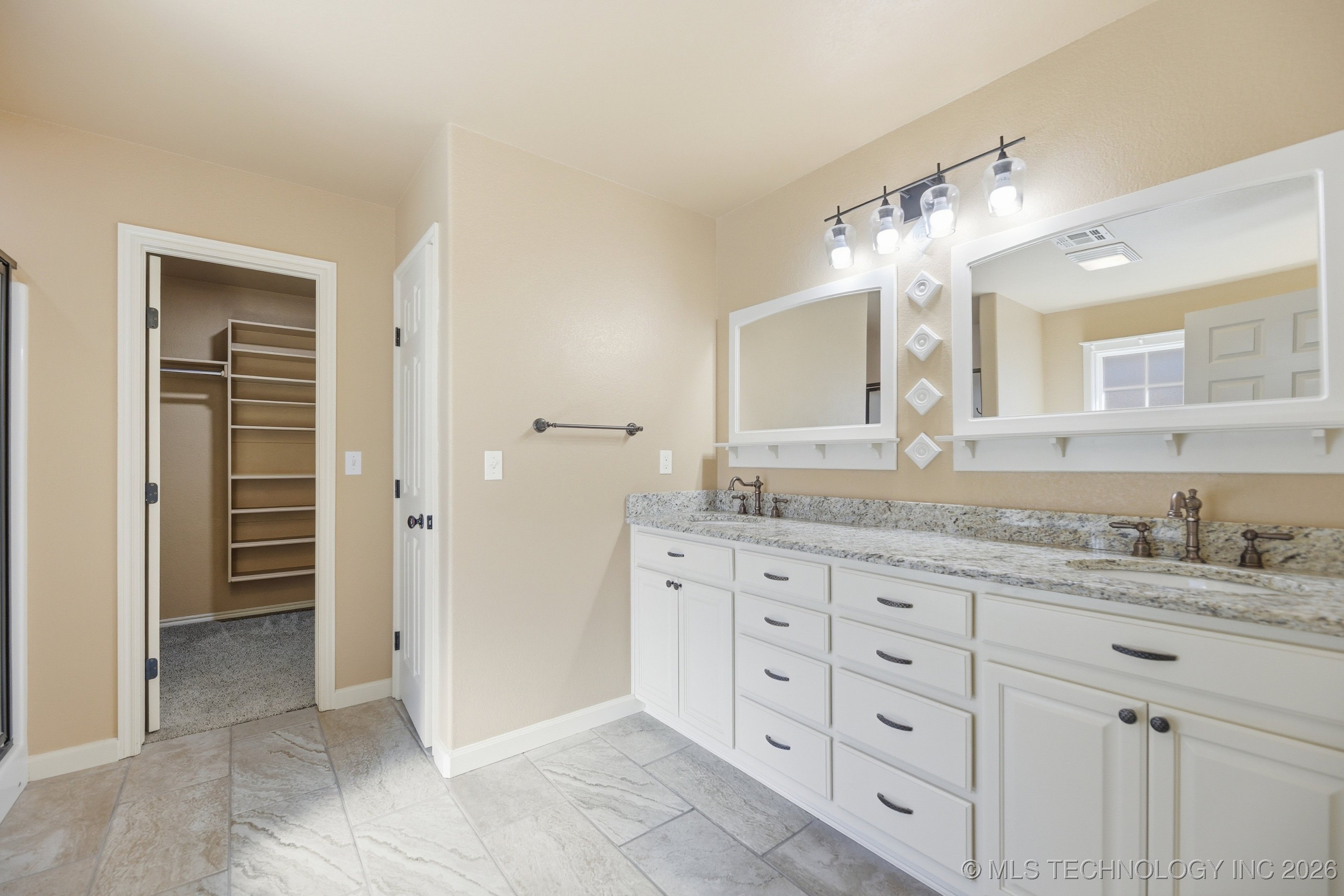 2513 N 16th Street Property Photo 25