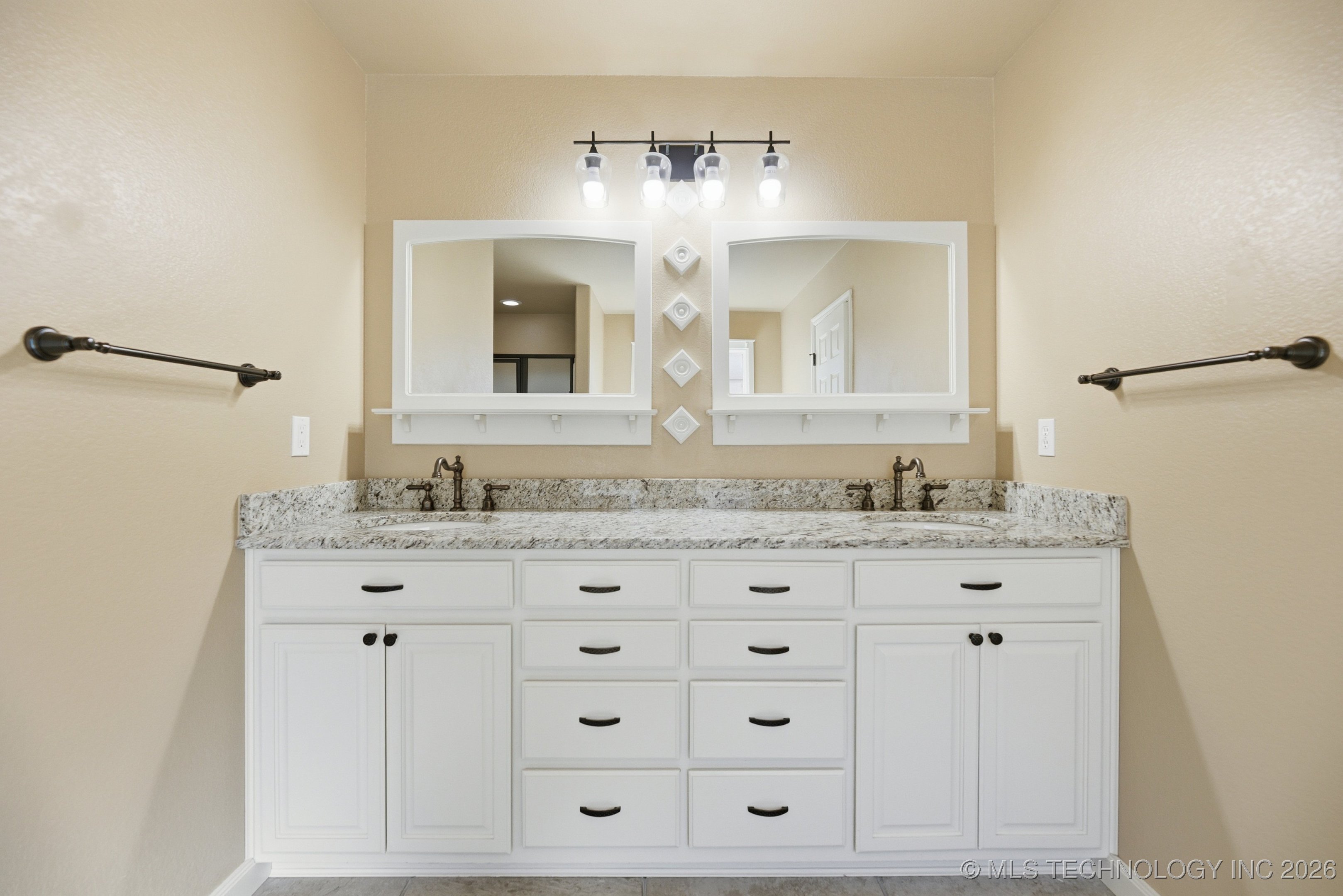 2513 N 16th Street Property Photo 27