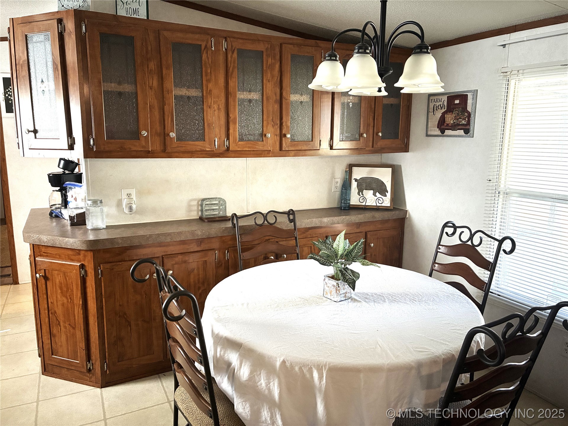 7698 Winding Path Property Photo 7