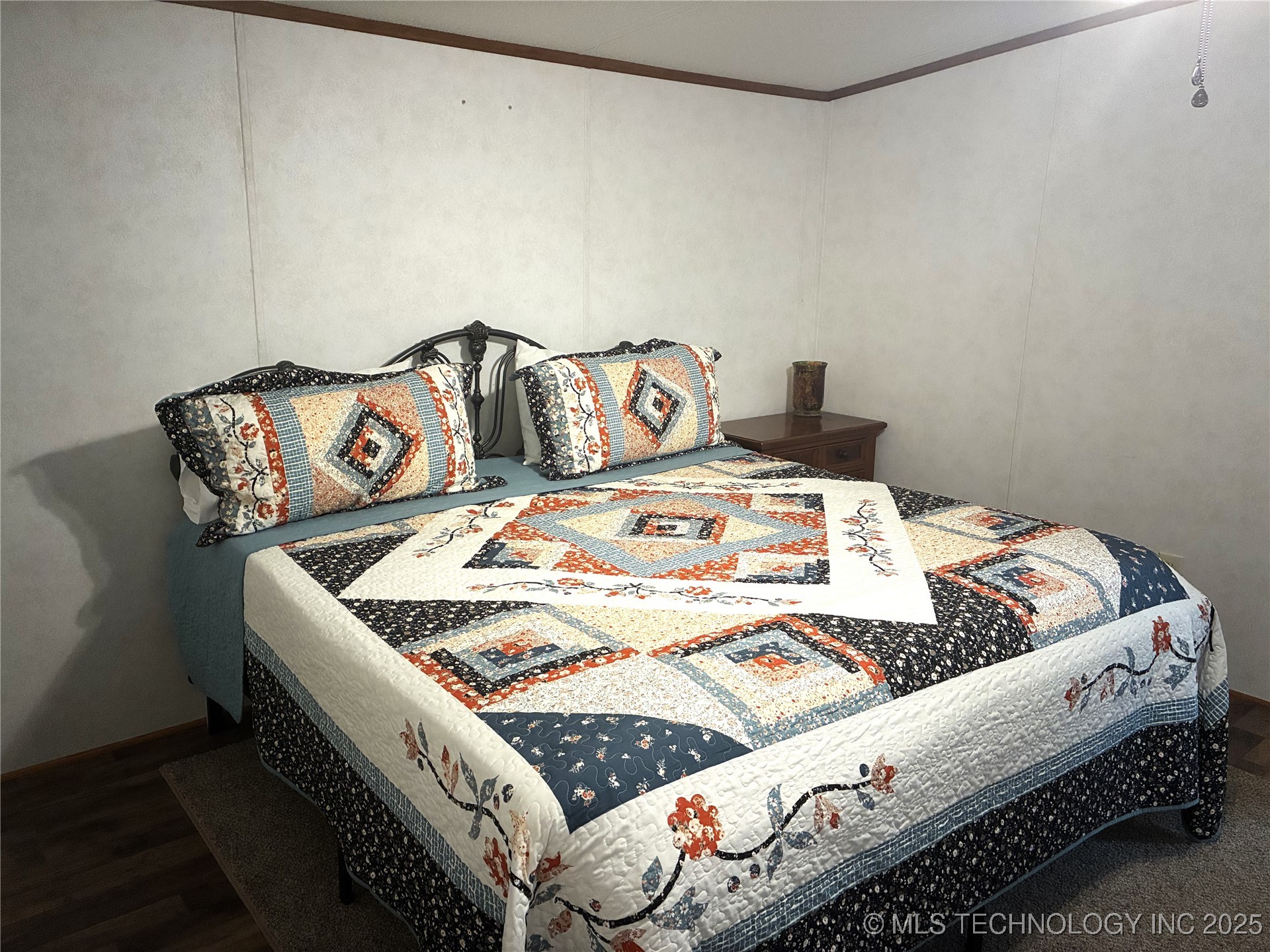 7698 Winding Path Property Photo 8