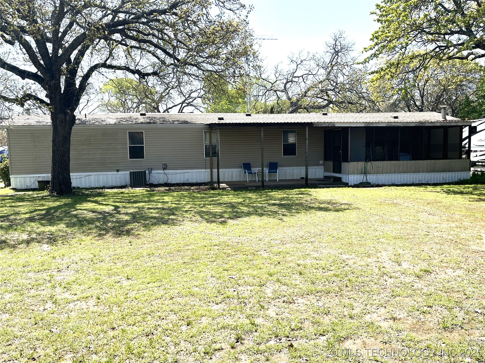 7698 Winding Path Property Photo 16