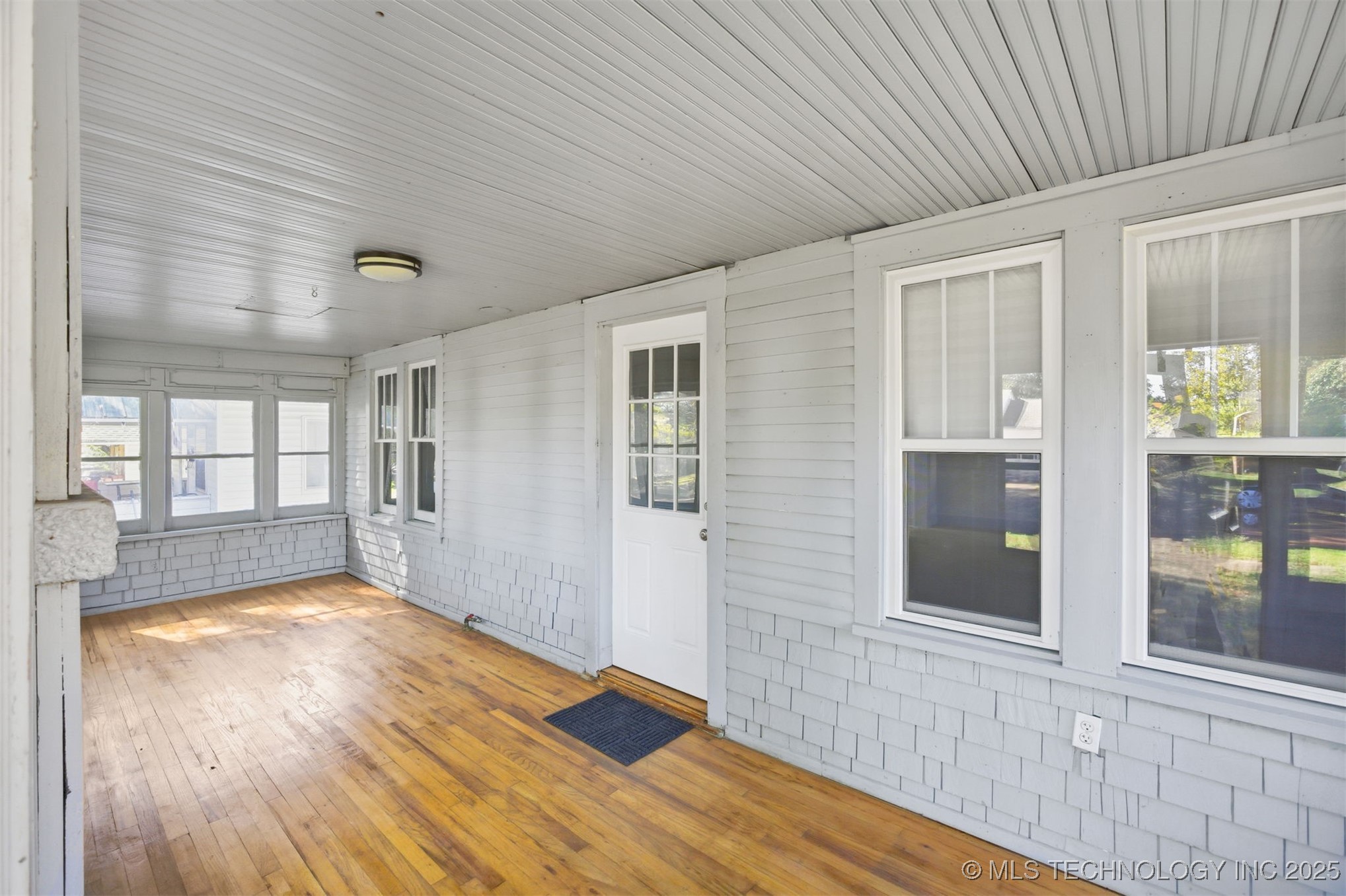 411 S 5th Street Property Photo 5