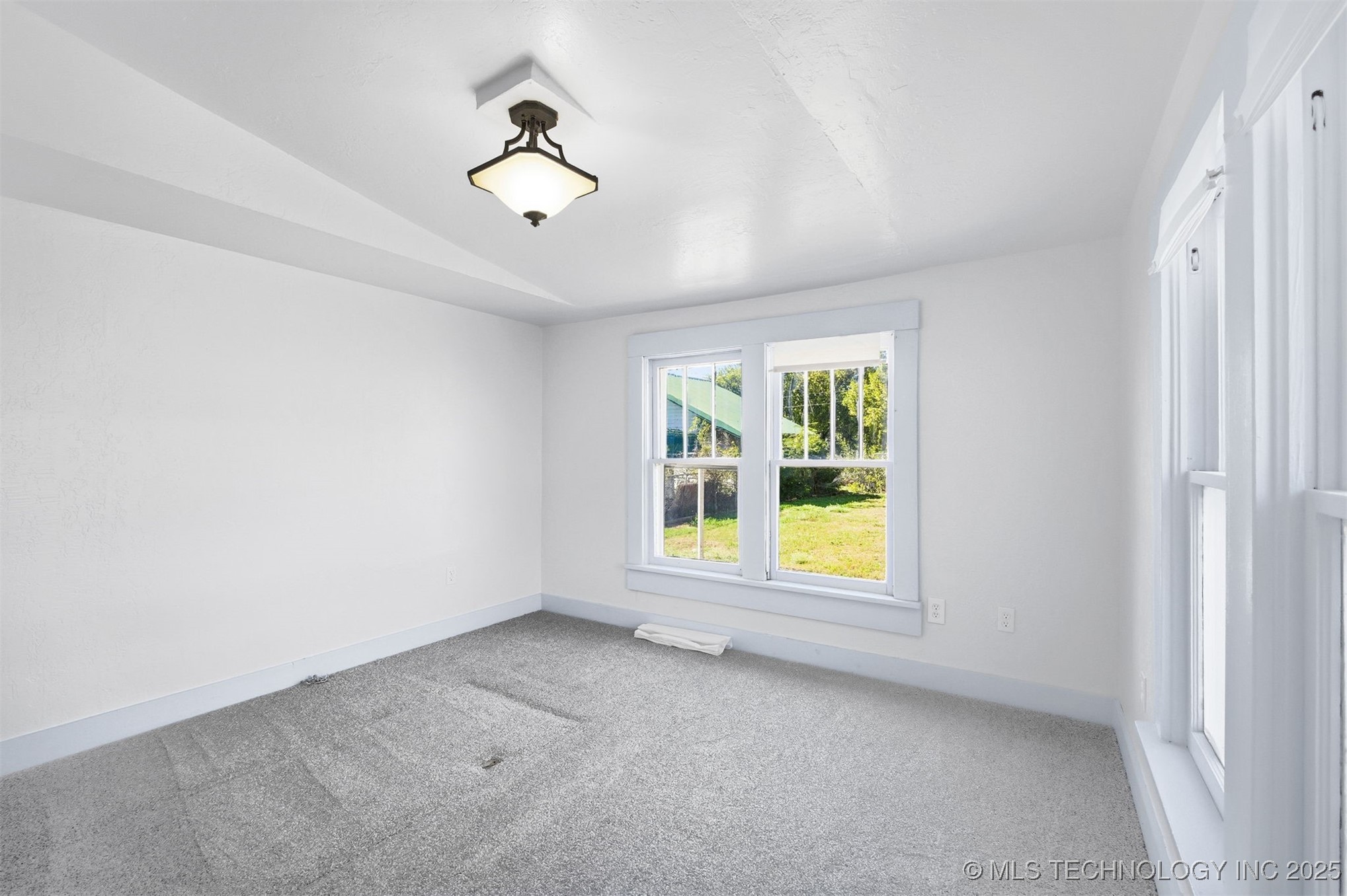 411 S 5th Street Property Photo 13