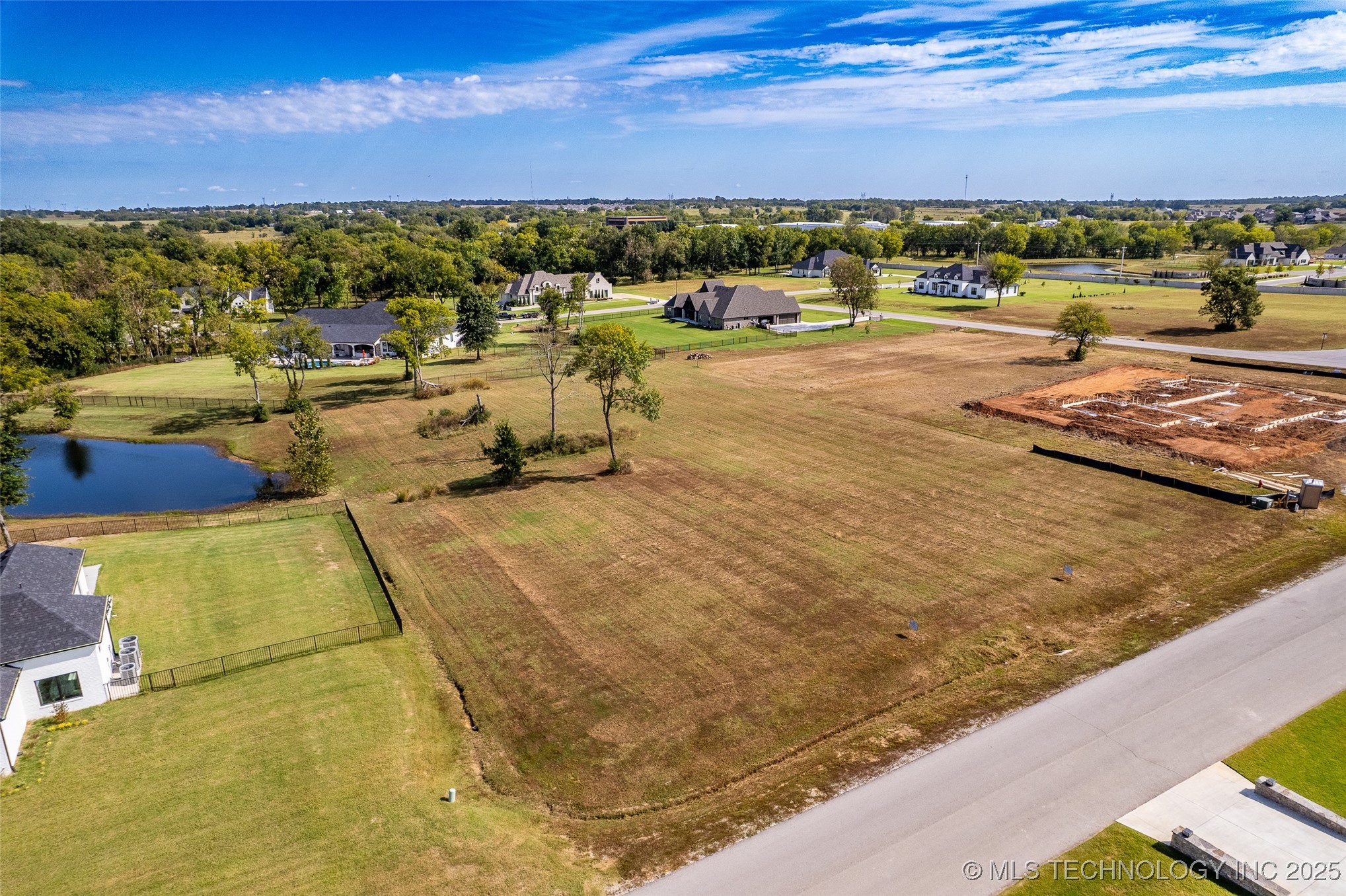 10957 S 218th East East Avenue Property Photo 1