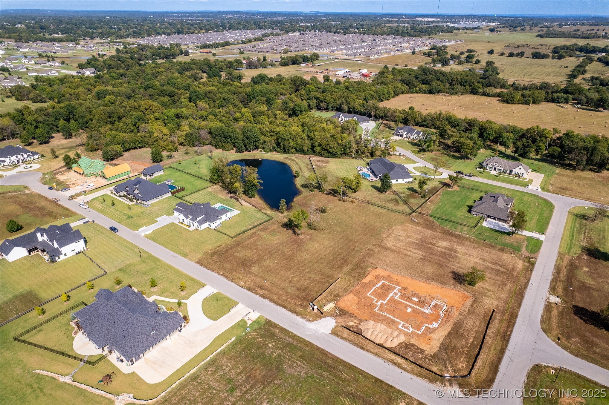 10957 S 218th East East Avenue Property Photo 8