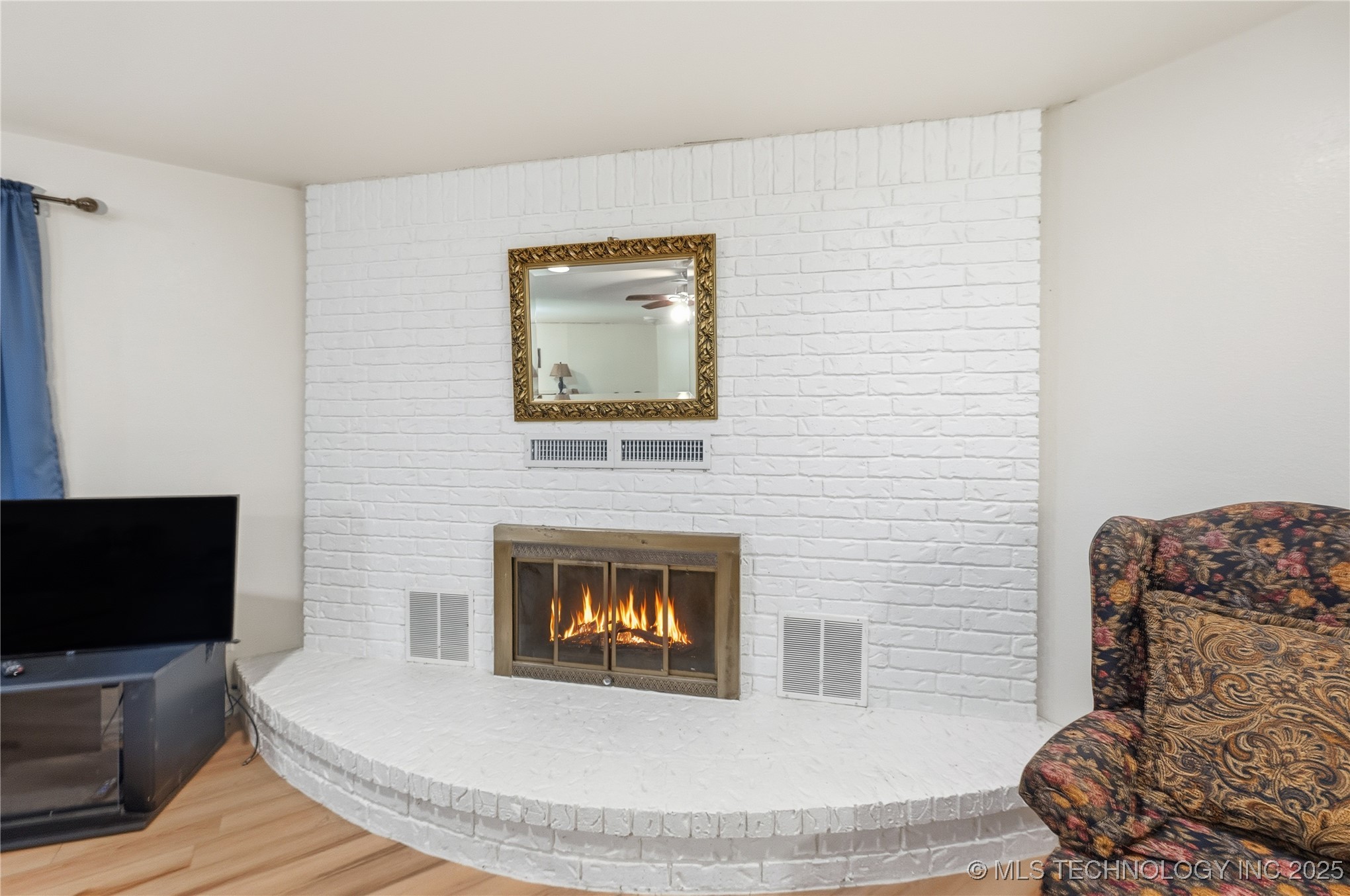 1506 N Bowden Place Property Photo 5