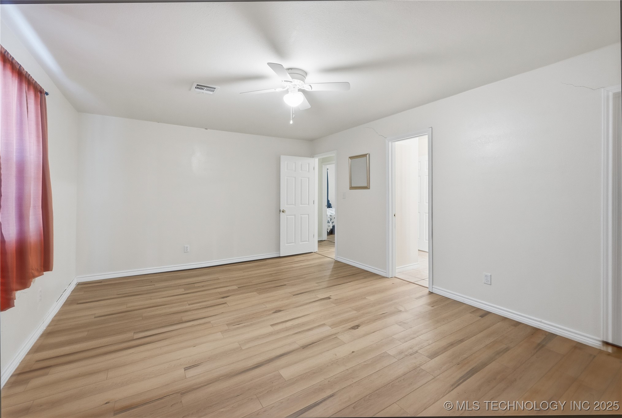 1506 N Bowden Place Property Photo 14