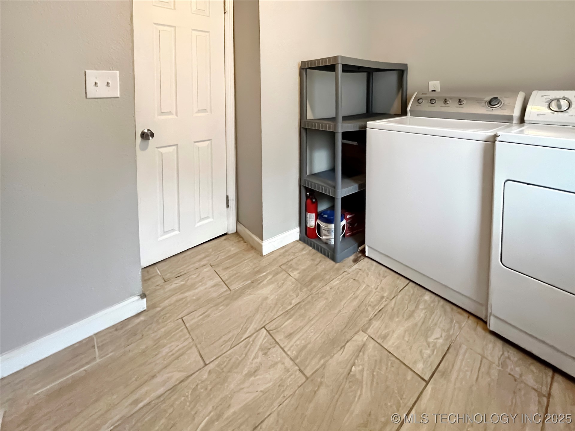 207 W Choctaw Street Property Photo 29