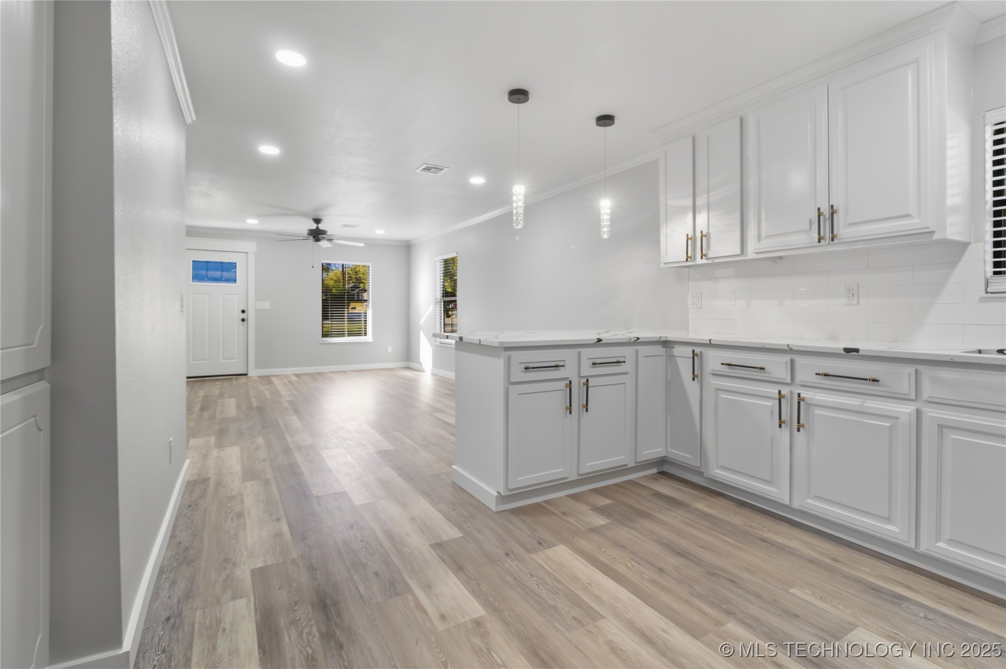 724 N 7th Property Photo 17