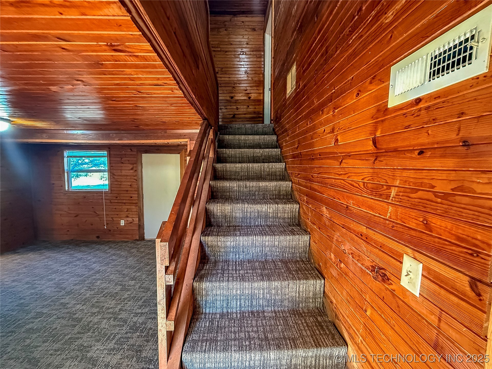 382 Seminole Road Property Photo 4