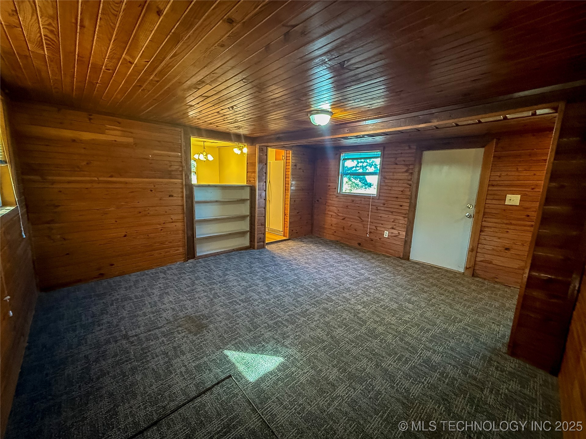 382 Seminole Road Property Photo 6