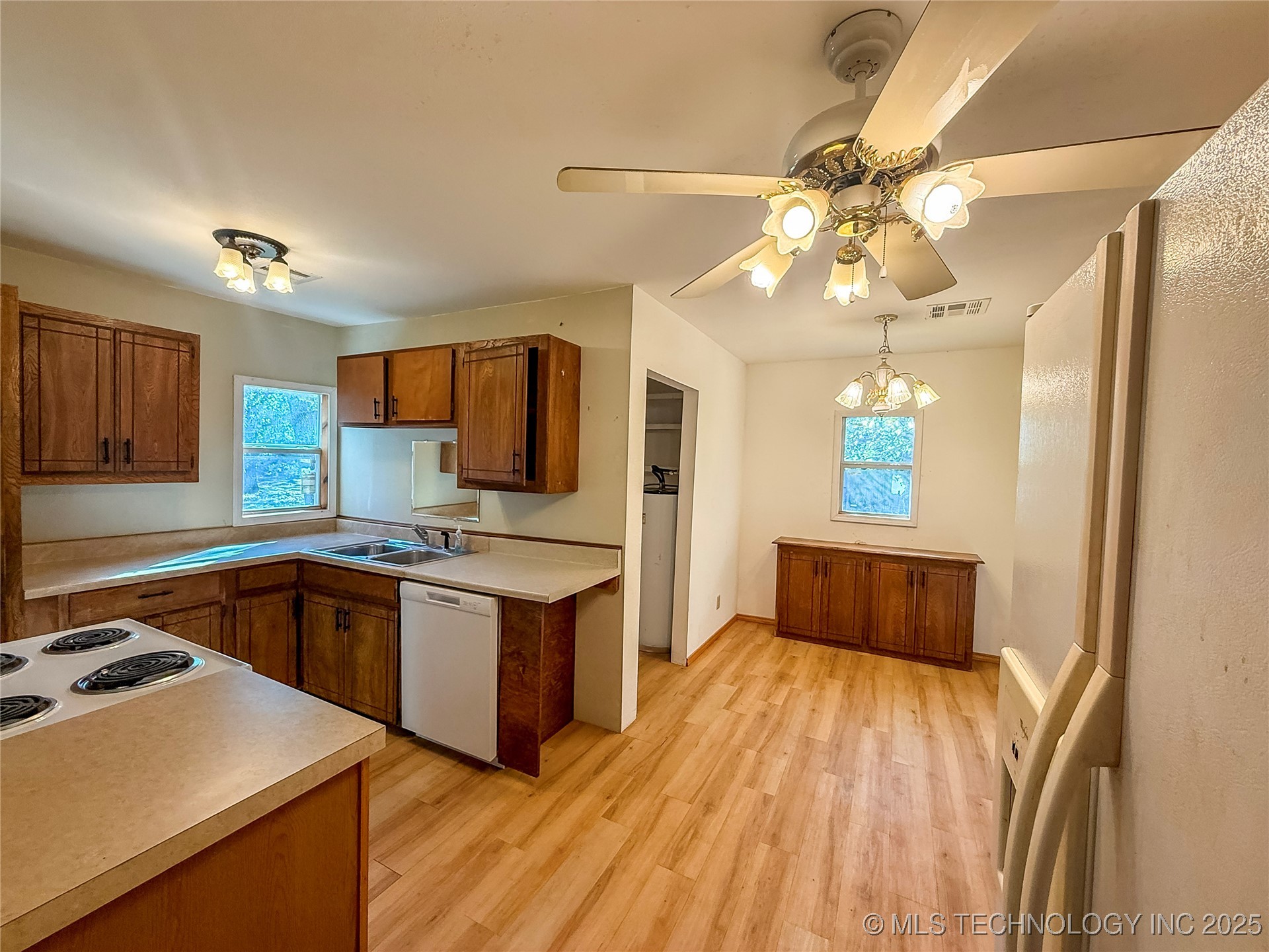 382 Seminole Road Property Photo 14