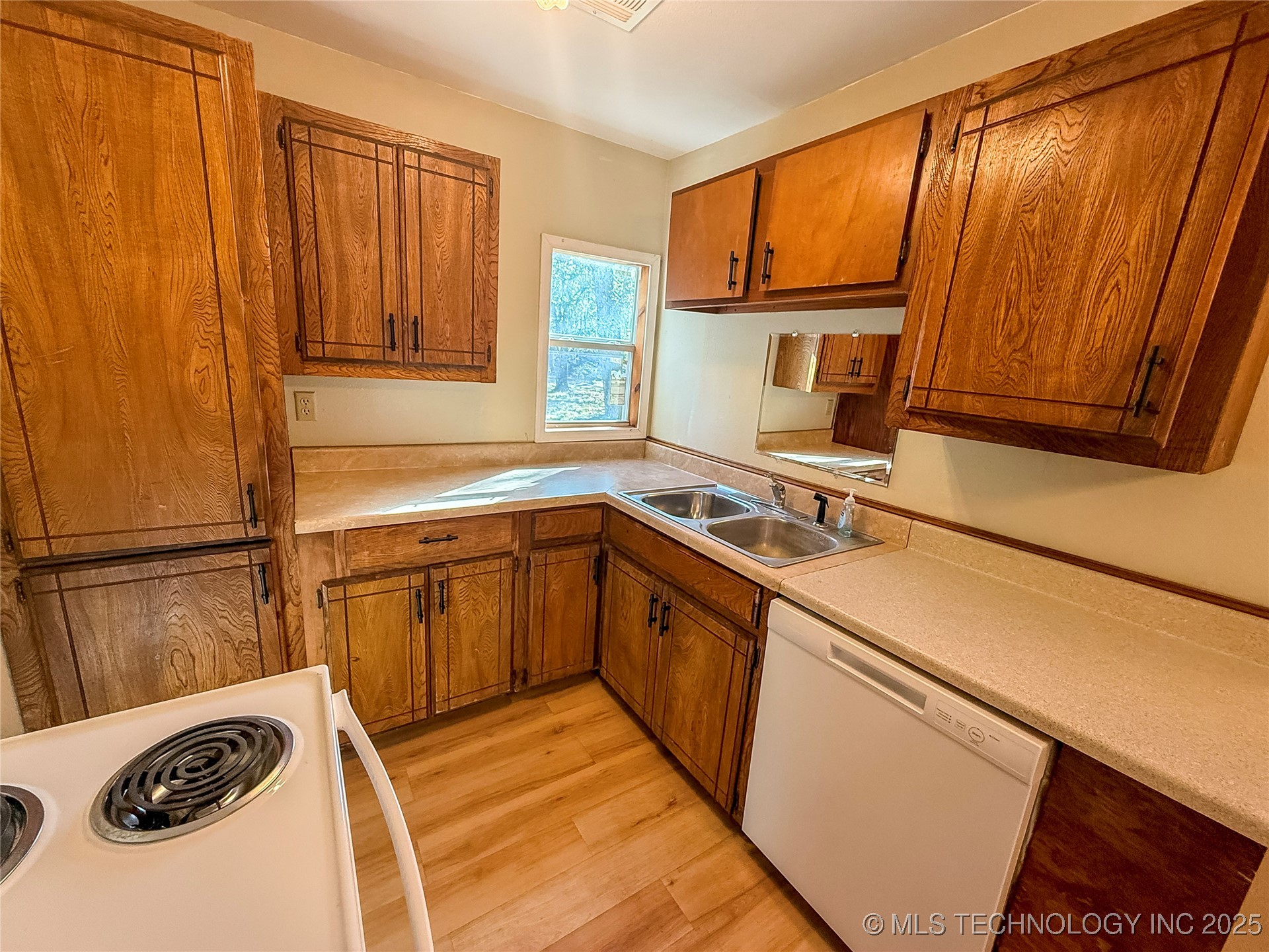 382 Seminole Road Property Photo 15