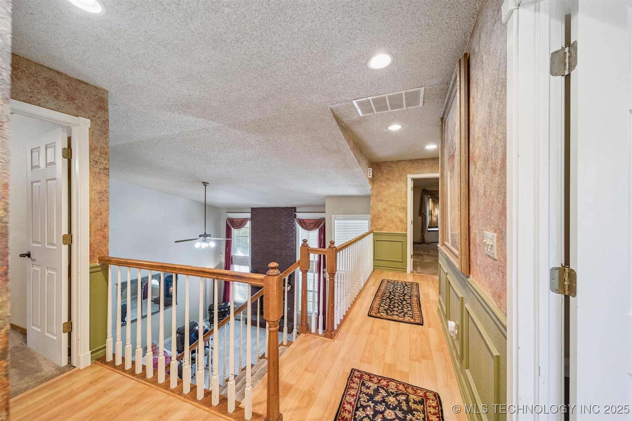 11907 S 266th East Avenue Property Photo 23