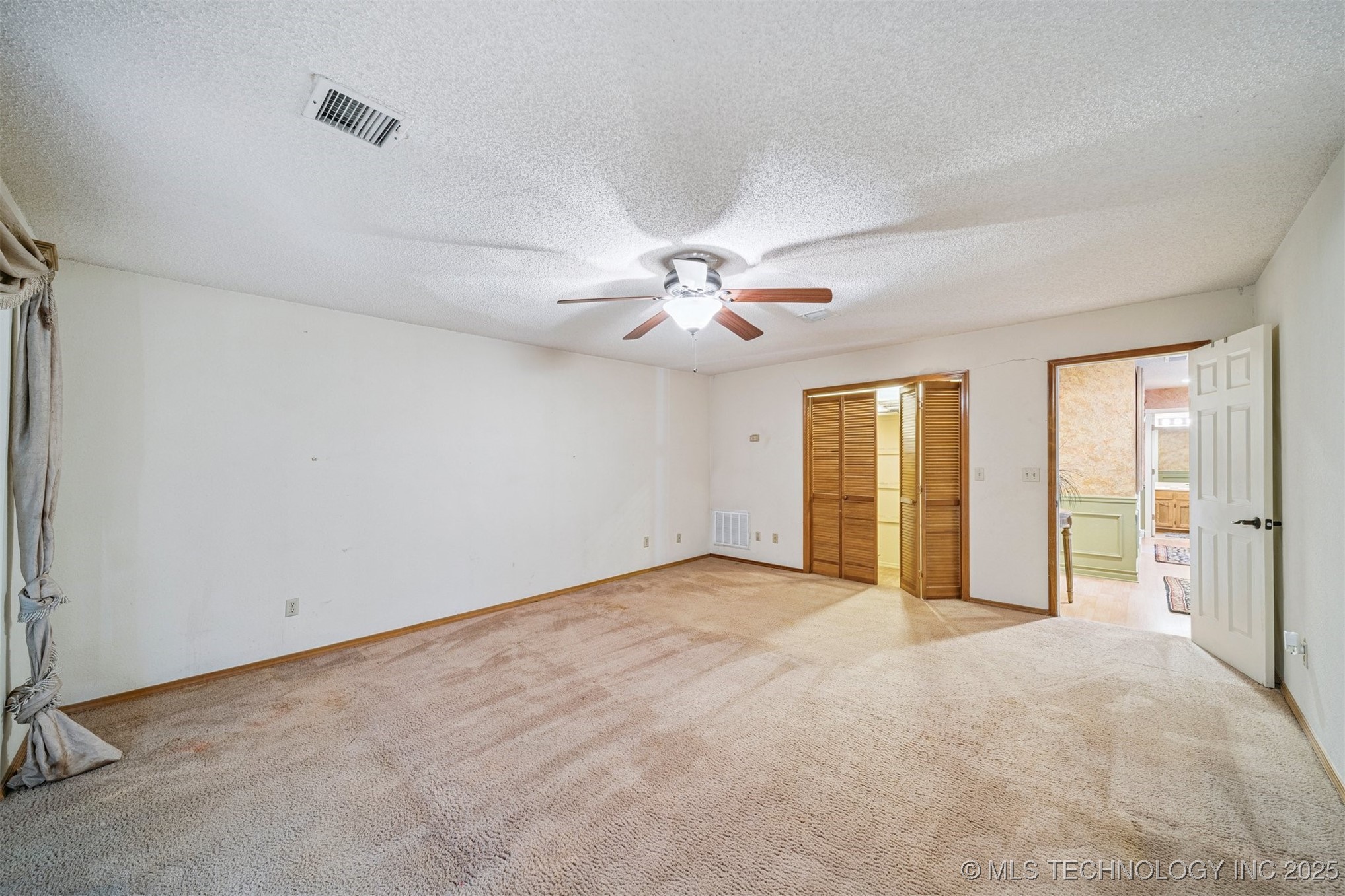 11907 S 266th East Avenue Property Photo 25