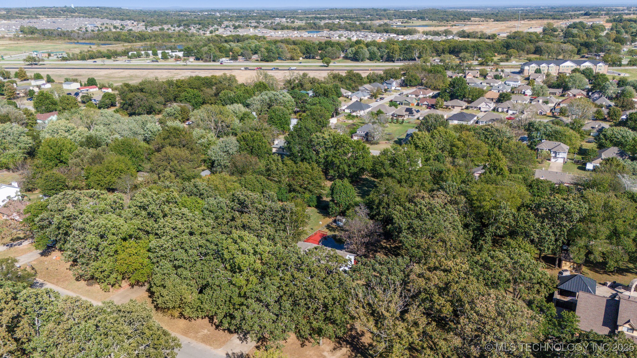 11907 S 266th East Avenue Property Photo 46